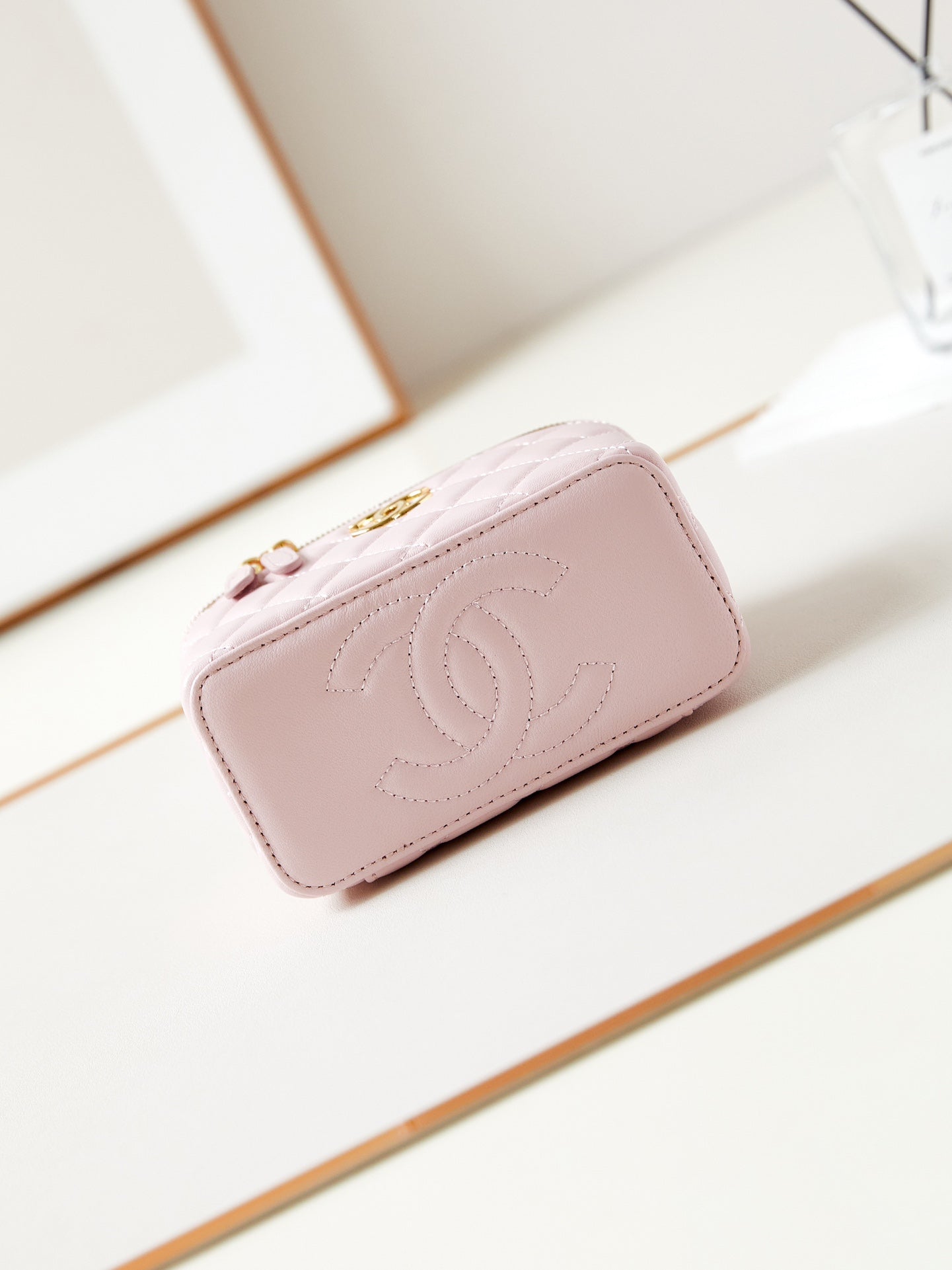 24A VANITY 17CM LIGHT PINK LAMBSKIN GOLD HARDWARE