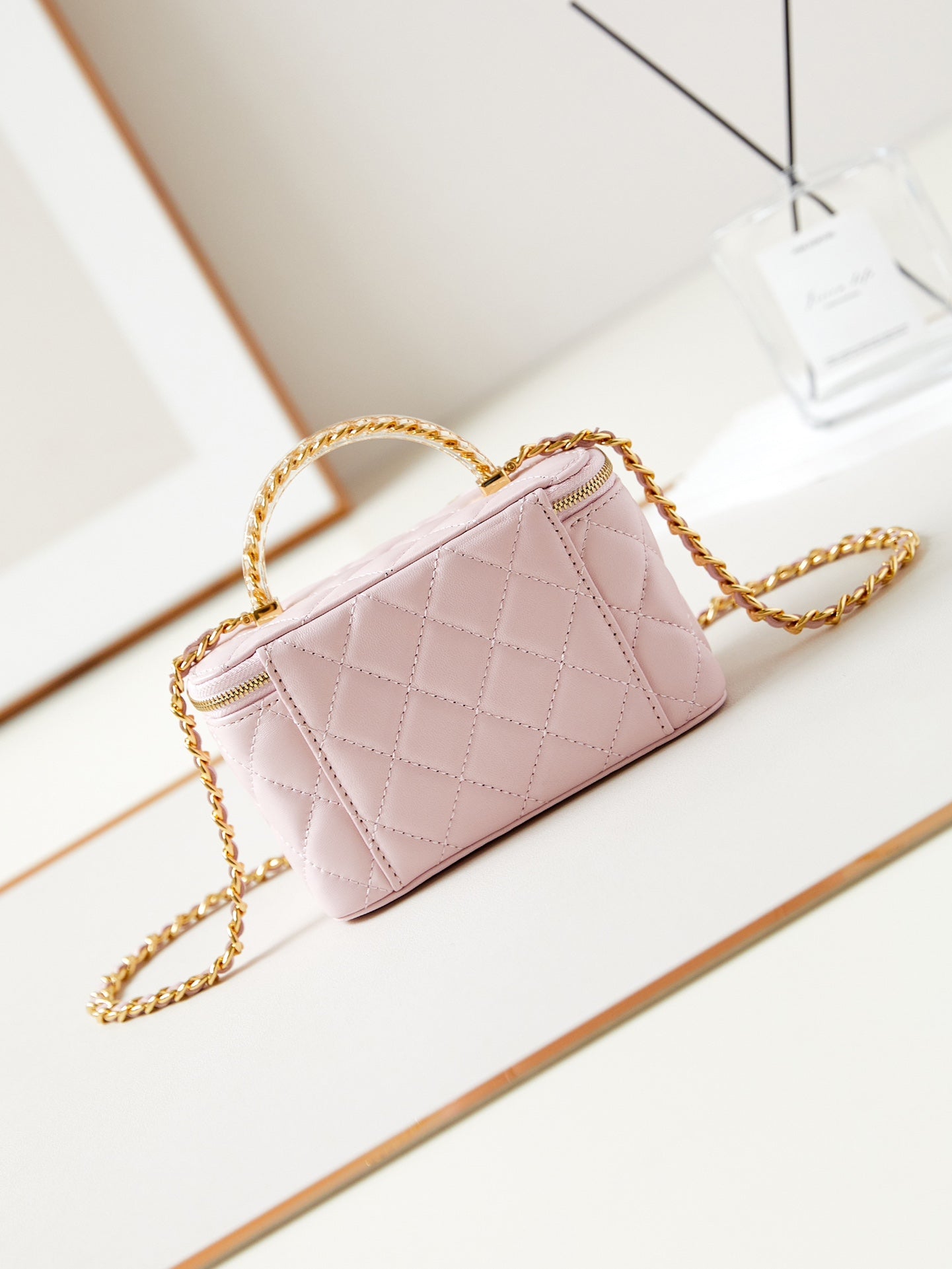 24A VANITY 17CM PEAU D'AGNEAU ROSE CLAIR QUINCAILLERIE DORÉ