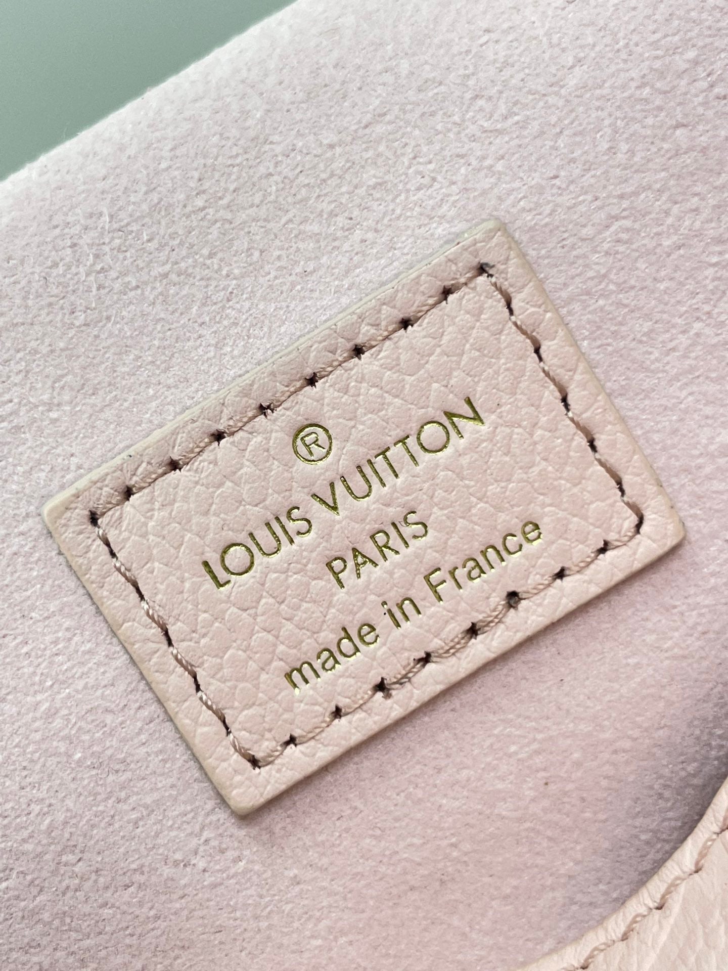 NANO DIANE 19 EN CUIR MONOGRAMME EMPREINTE ROSE OPALE