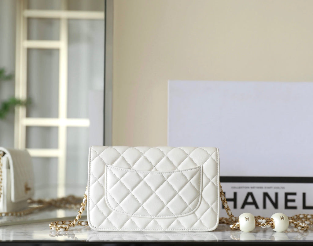 CC 24S WOC 19CM CUIR DE VEAU BLANC PEARL BALL 
