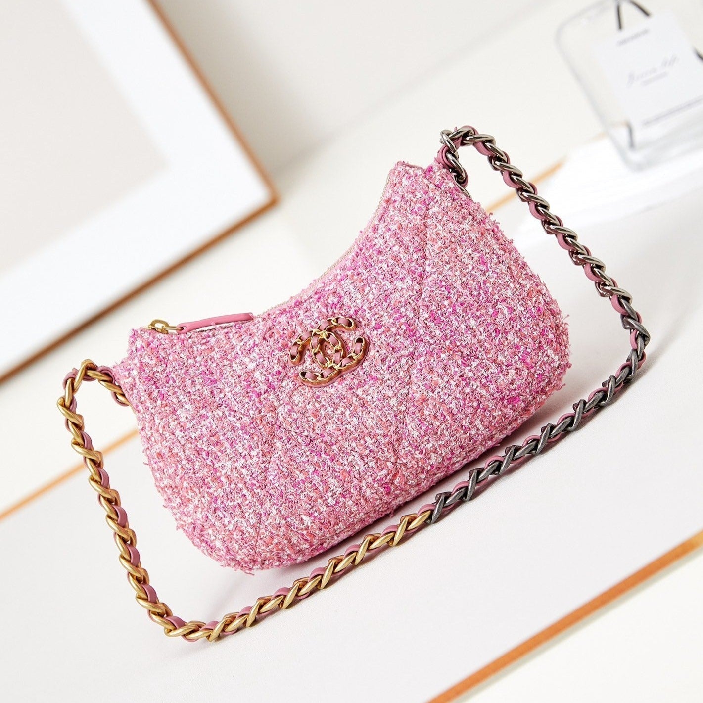 19 HOBO BAG 20CM PINK TWEED