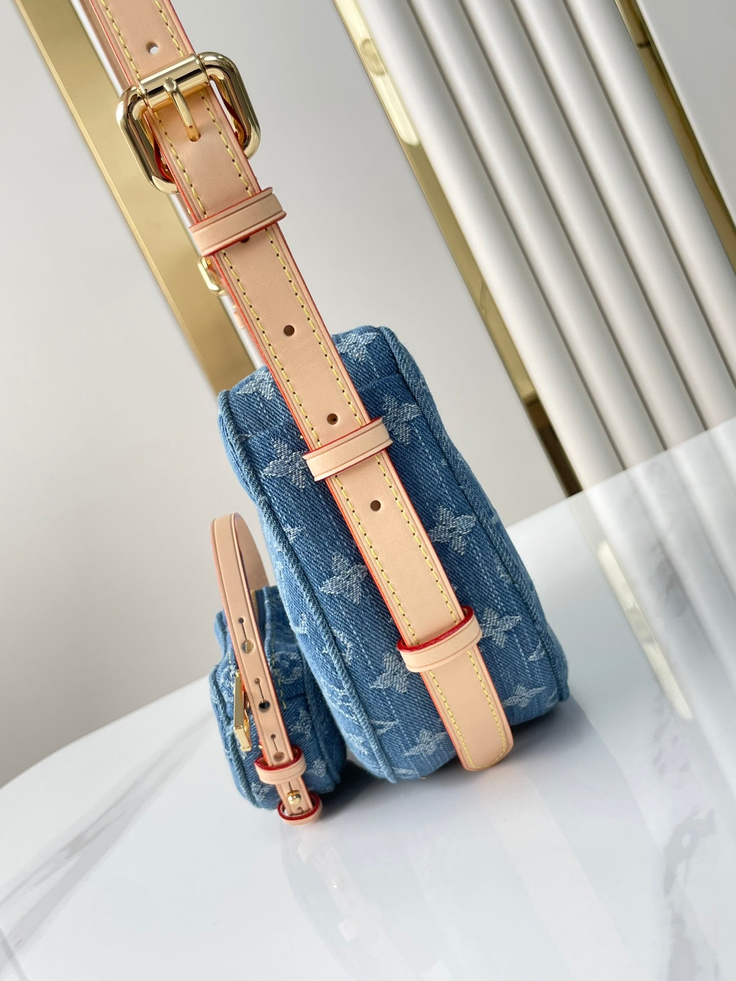 CROISSANT 25 EN DENIM MONOGRAMME BLEU