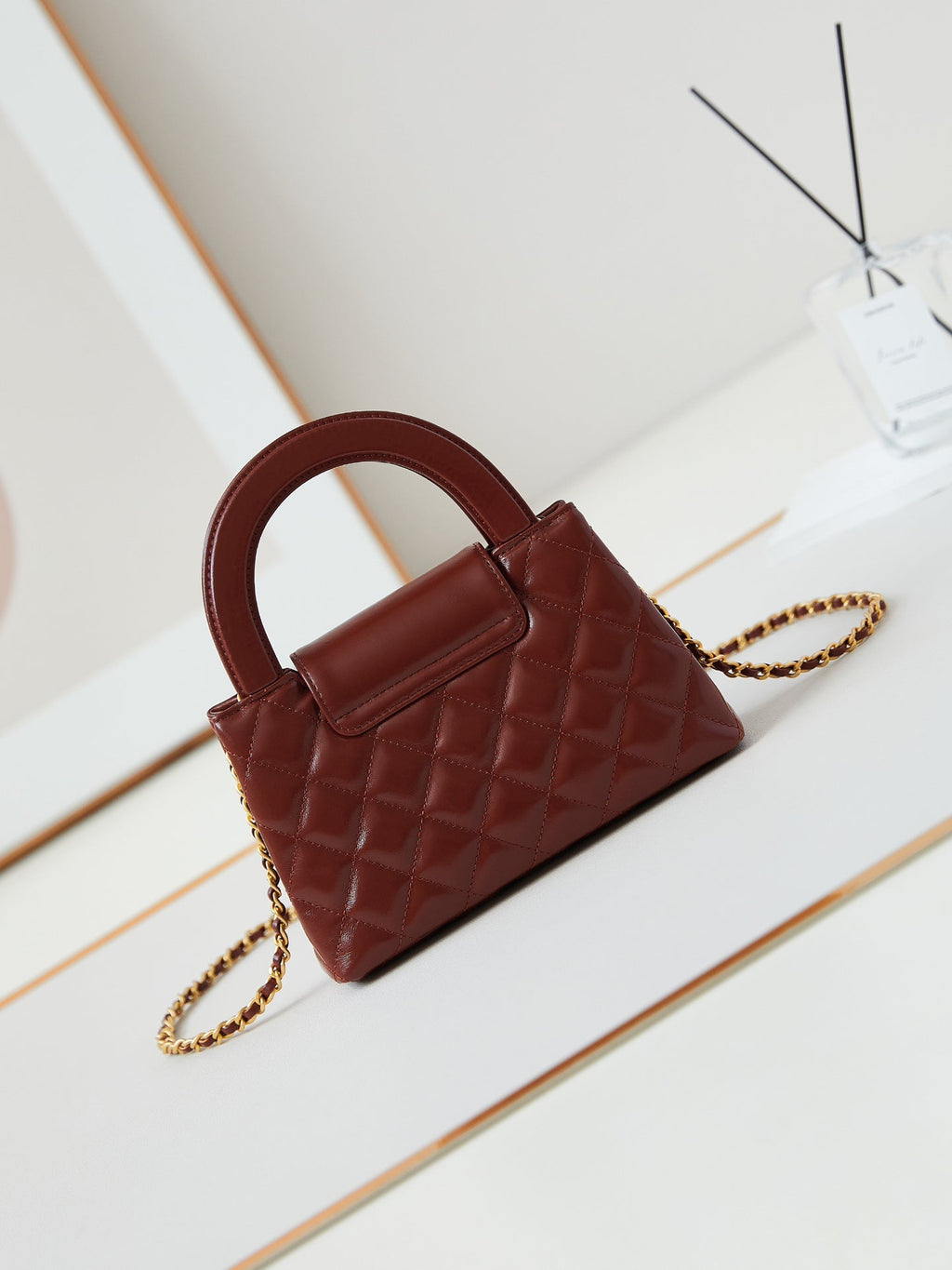 CC 24A NANO 19CM SAC CABAS KELLY EN CUIR D'AGNEAU BORDEAUX 