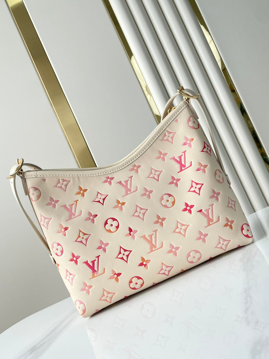 CARRYALL PM 29 EN CUIR MONOGRAMME EMPREINTE SUNRISE AQUARELLE