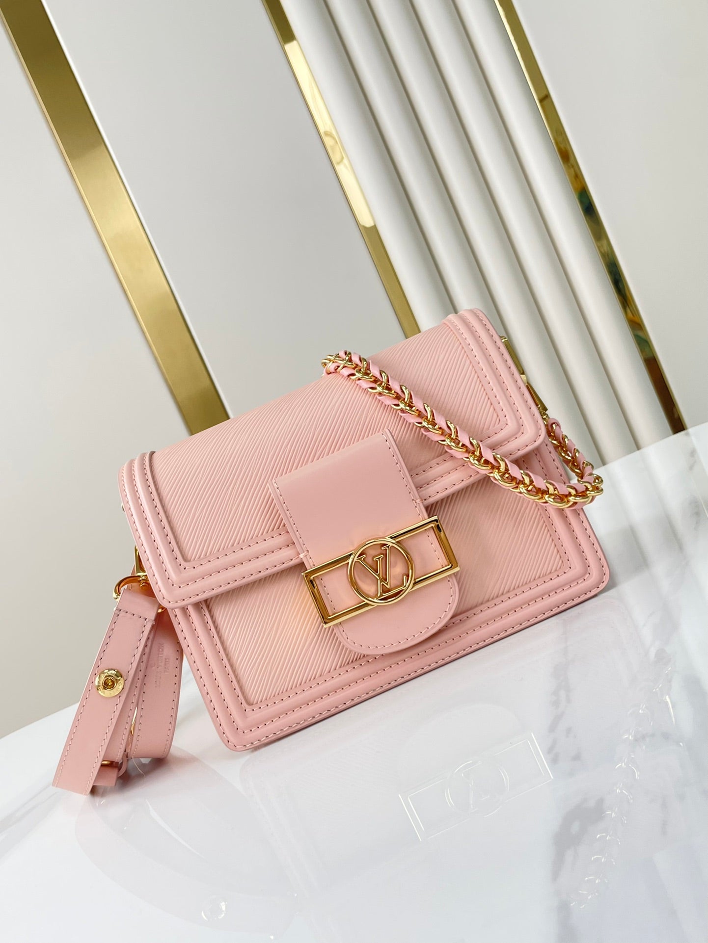DAUPHINE MINI 20 EN CUIR DE VEAU GRAINÉ ÉPI ROSE CLAIR, ACIER DORÉ