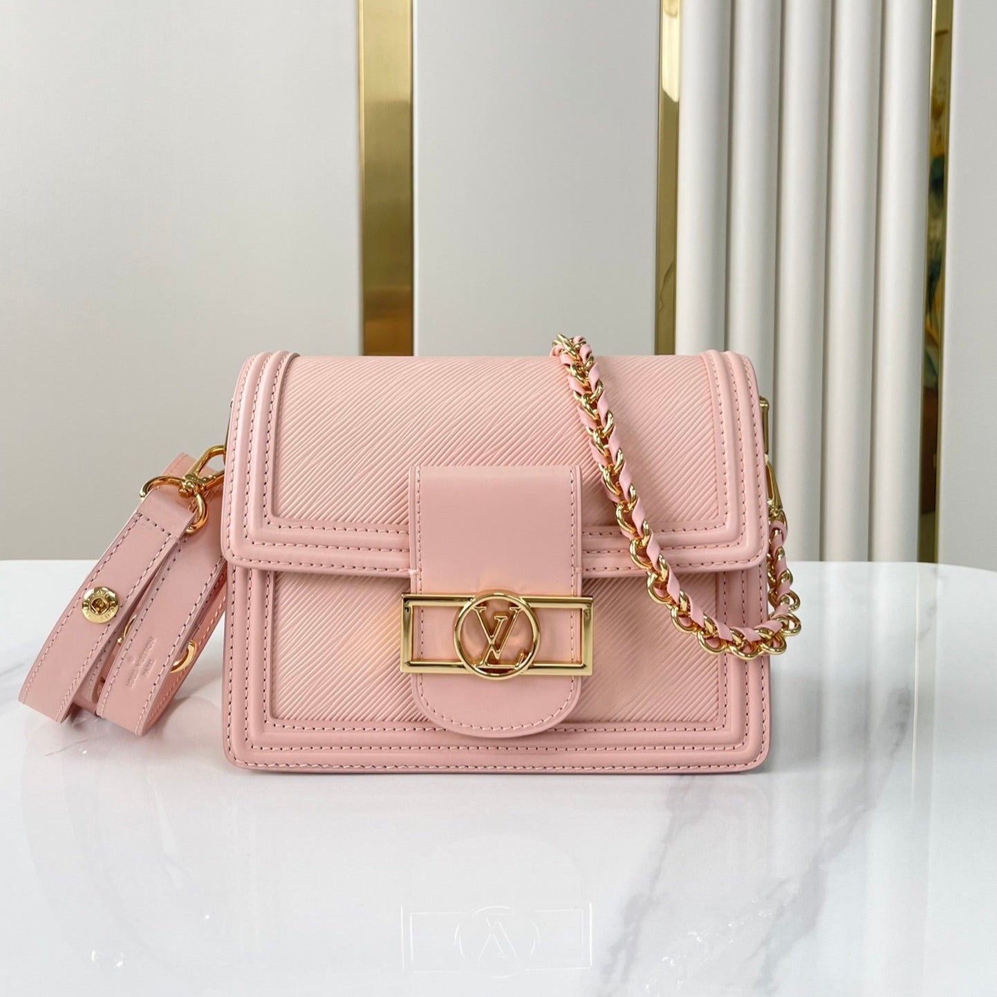 DAUPHINE MINI 20 EN CUIR DE VEAU GRAINÉ ÉPI ROSE CLAIR, ACIER DORÉ