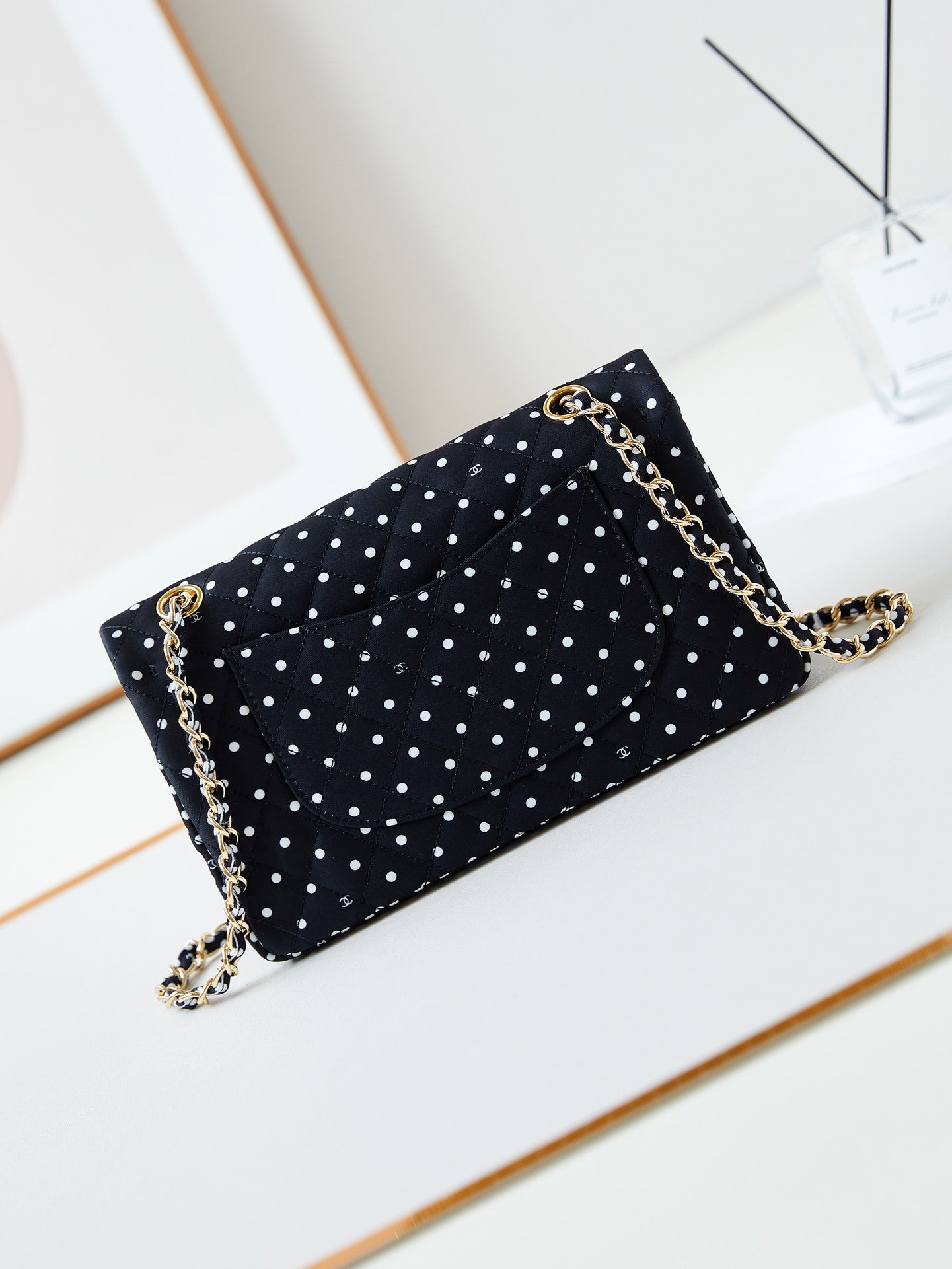 24P MEDIUM FLAP BAG 25CM BLACK CANVAS WHITE POLKA DOT