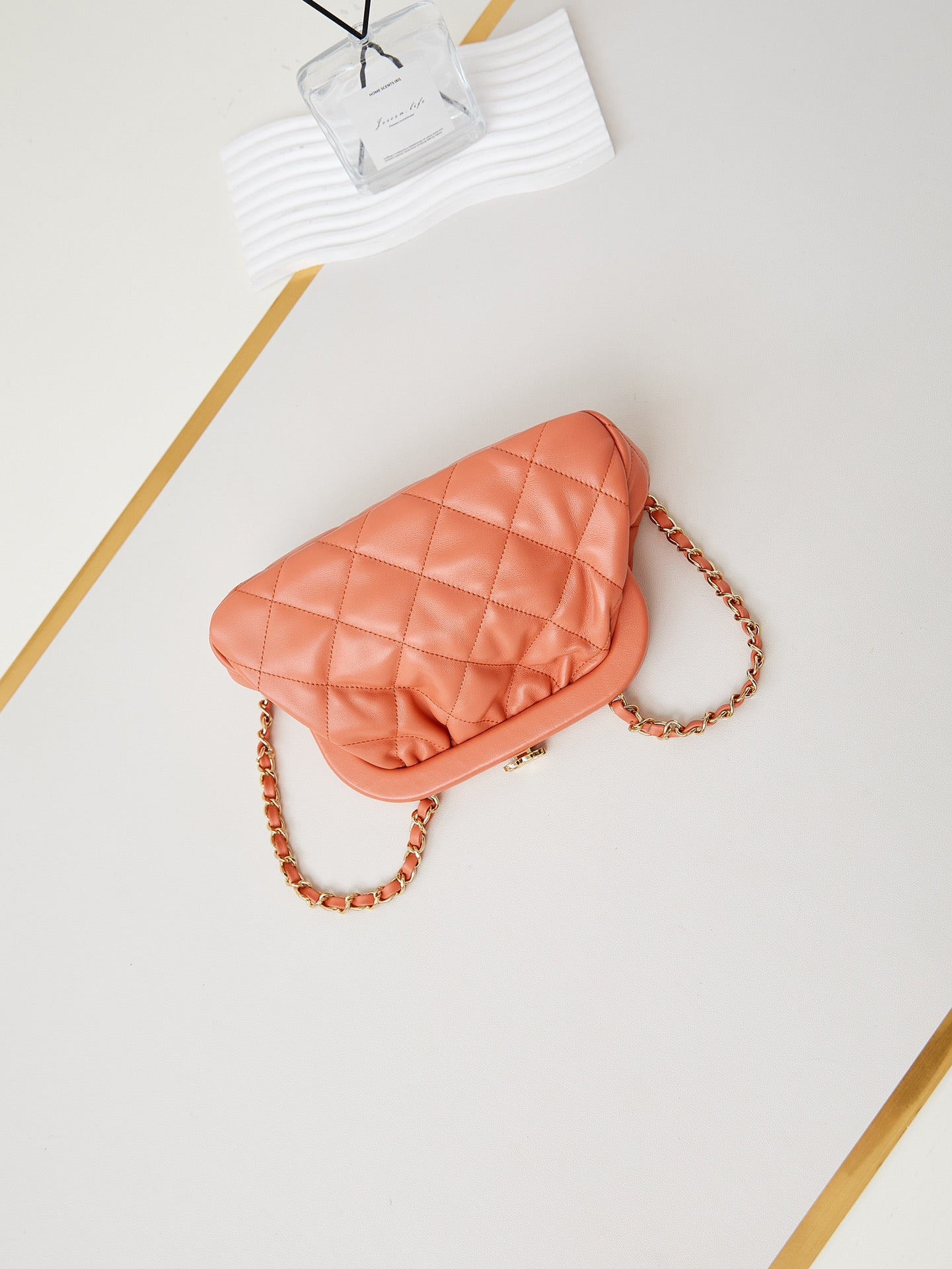 24A CLUTCH 24CM ORANGE LAMBSKIN GOLD HARDWARE