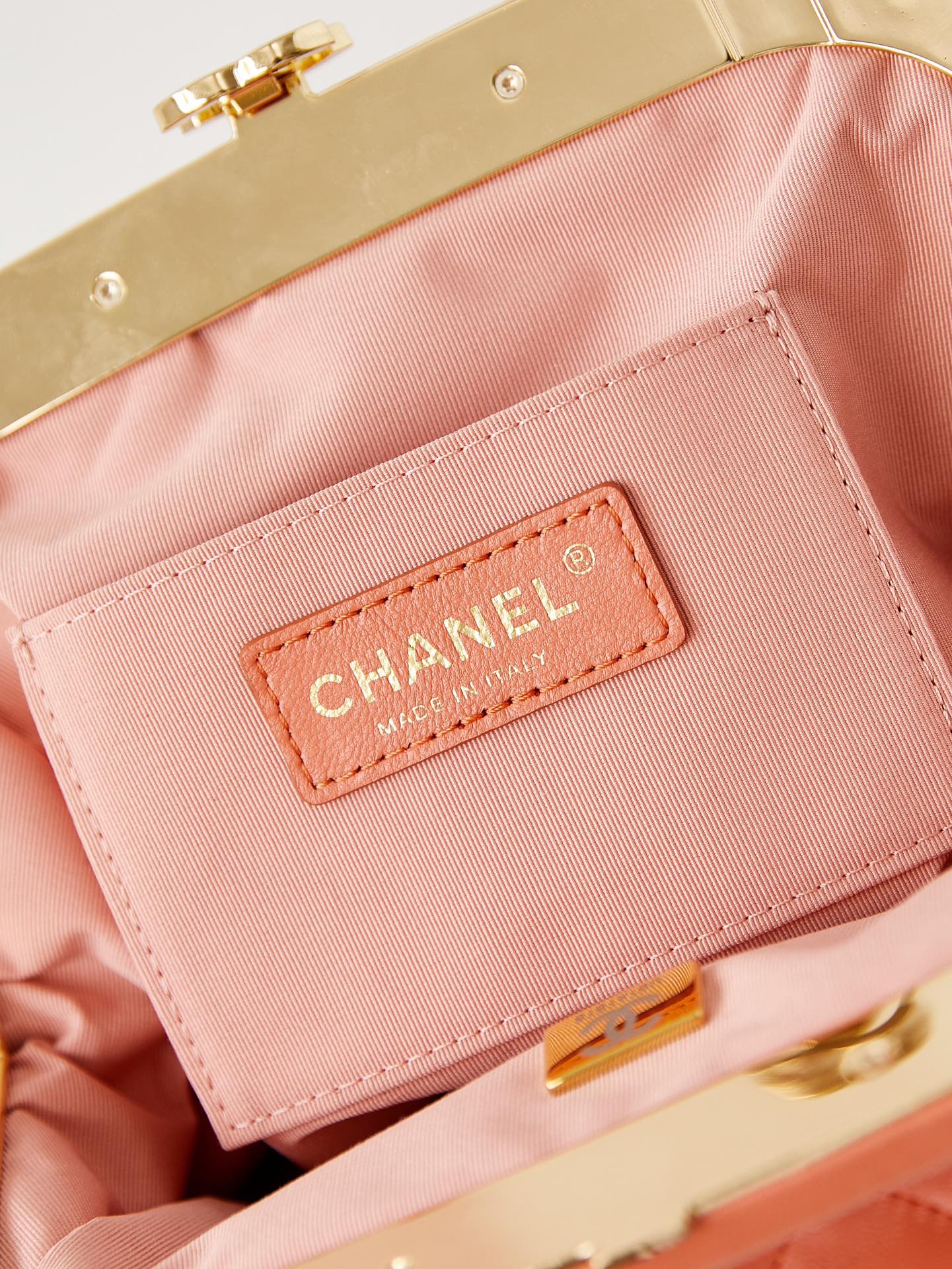 24A CLUTCH 24CM ORANGE LAMBSKIN GOLD HARDWARE