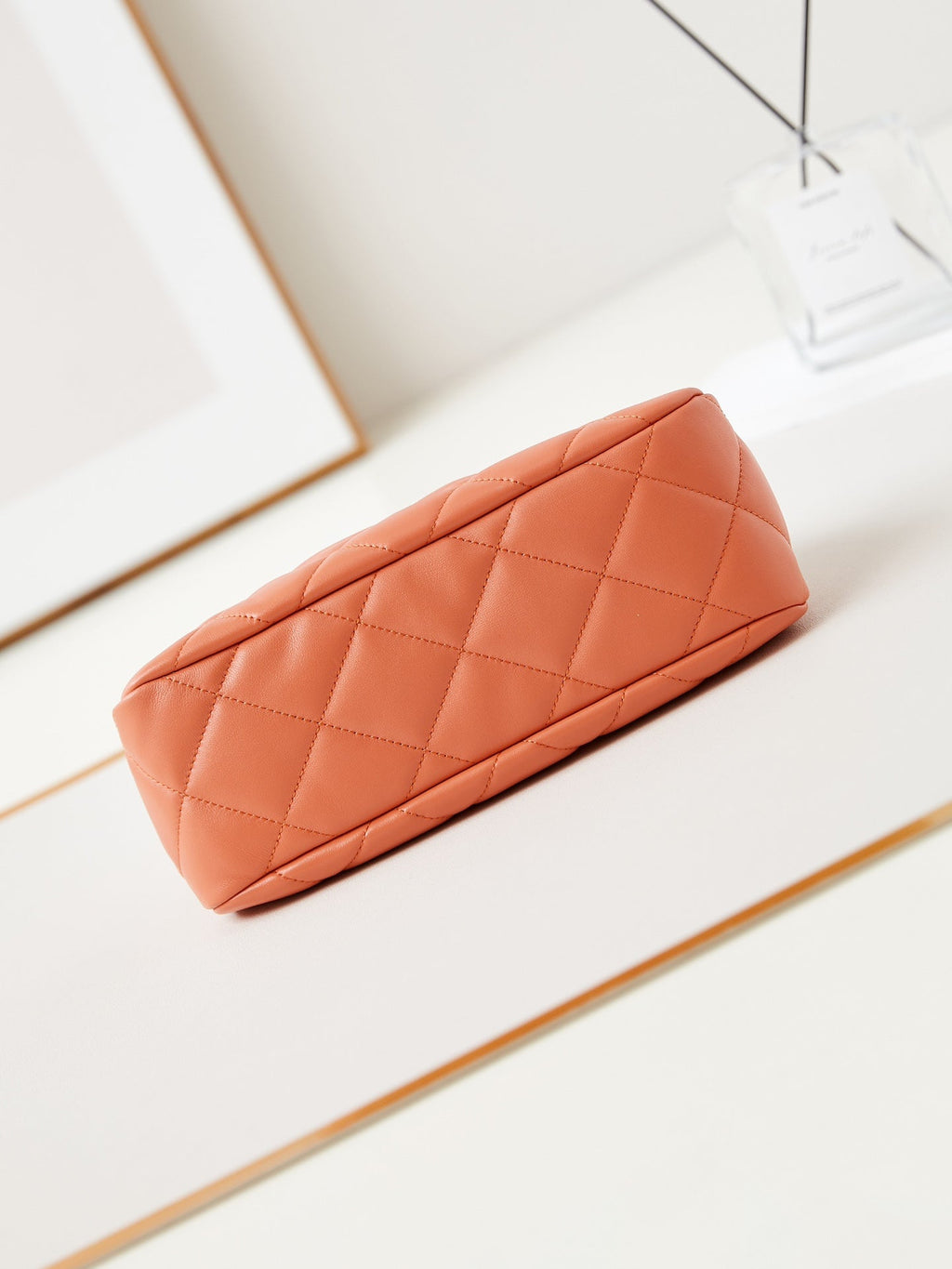 24A CLUTCH 24CM ORANGE LAMBSKIN GOLD HARDWARE