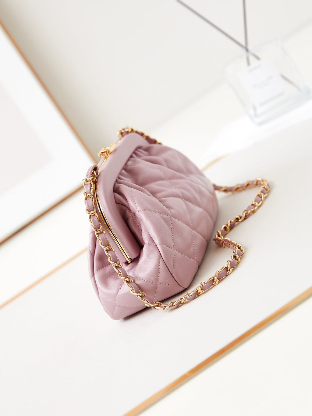 24A CLUTCH 24CM LIGHT PINK LAMBSKIN GOLD HARDWARE