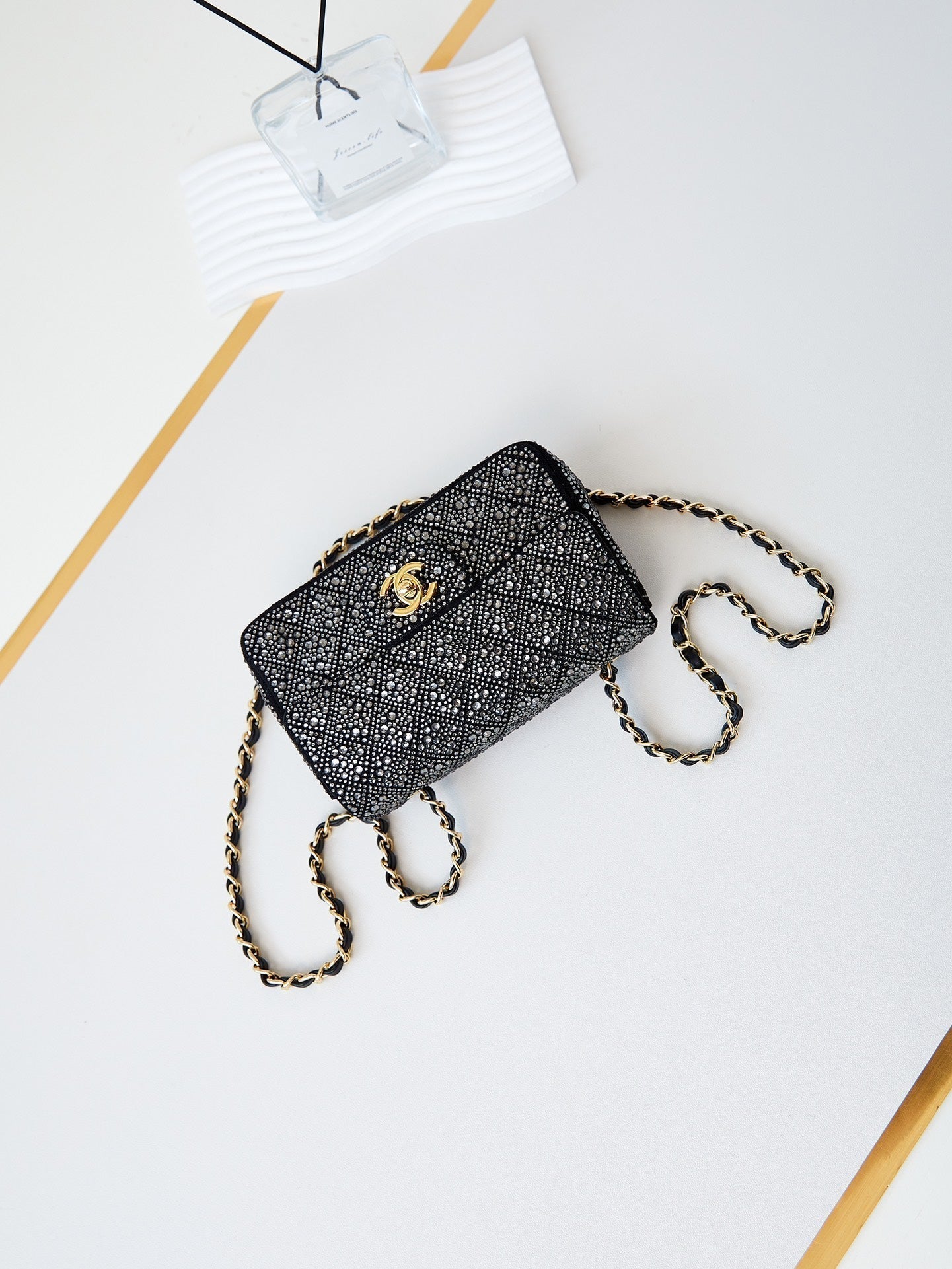 24B MINI FLAP BAG  20CM BLACK LAMBSKIN SILVER DIAMOND