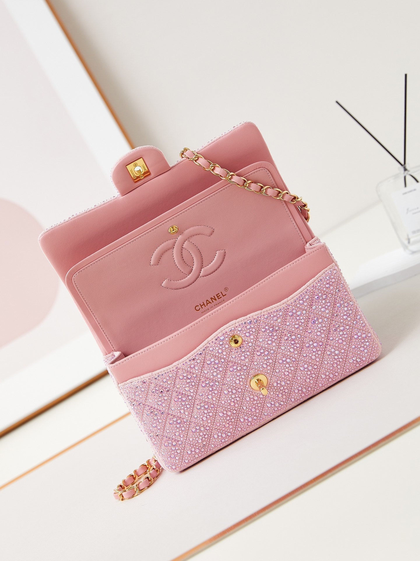 24B MEDIUM FLAP BAG 25CM PINK LAMBSKIN SILVER PURPLE DIAMOND