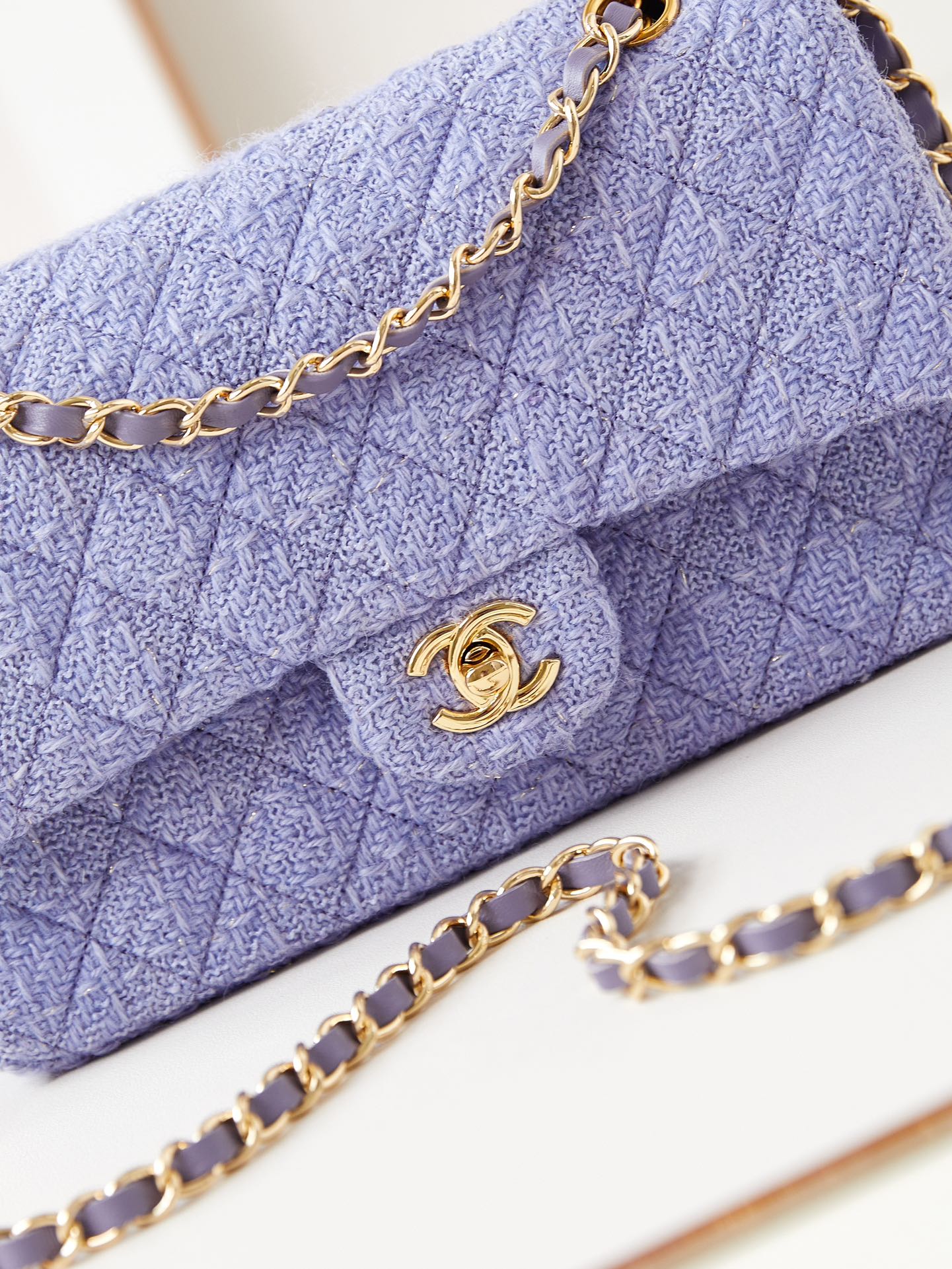 24P MEDIUM FLAP BAG 25CM PURPLE BLUE TWEED GOLD HARDWARE