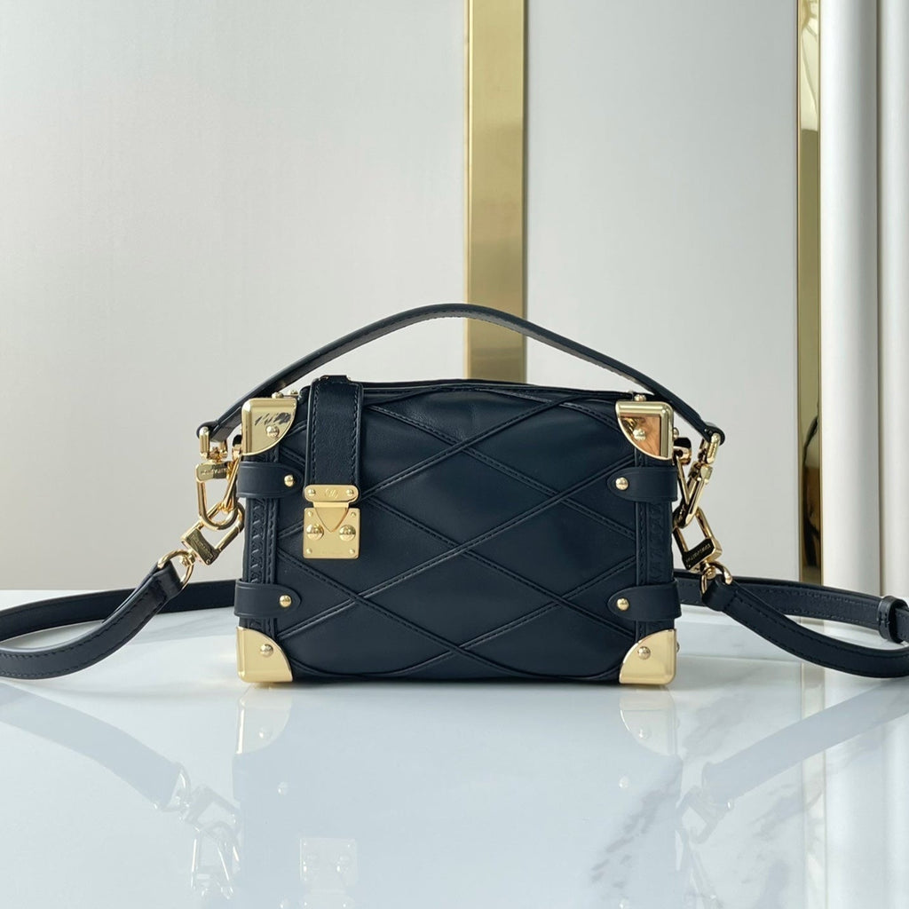 COFFRE LATÉRAL MINI 18 EN CUIR D'AGNEAU NOIR AVEC MOTIF CROISÉ, QUINCAILLERIE DORÉ