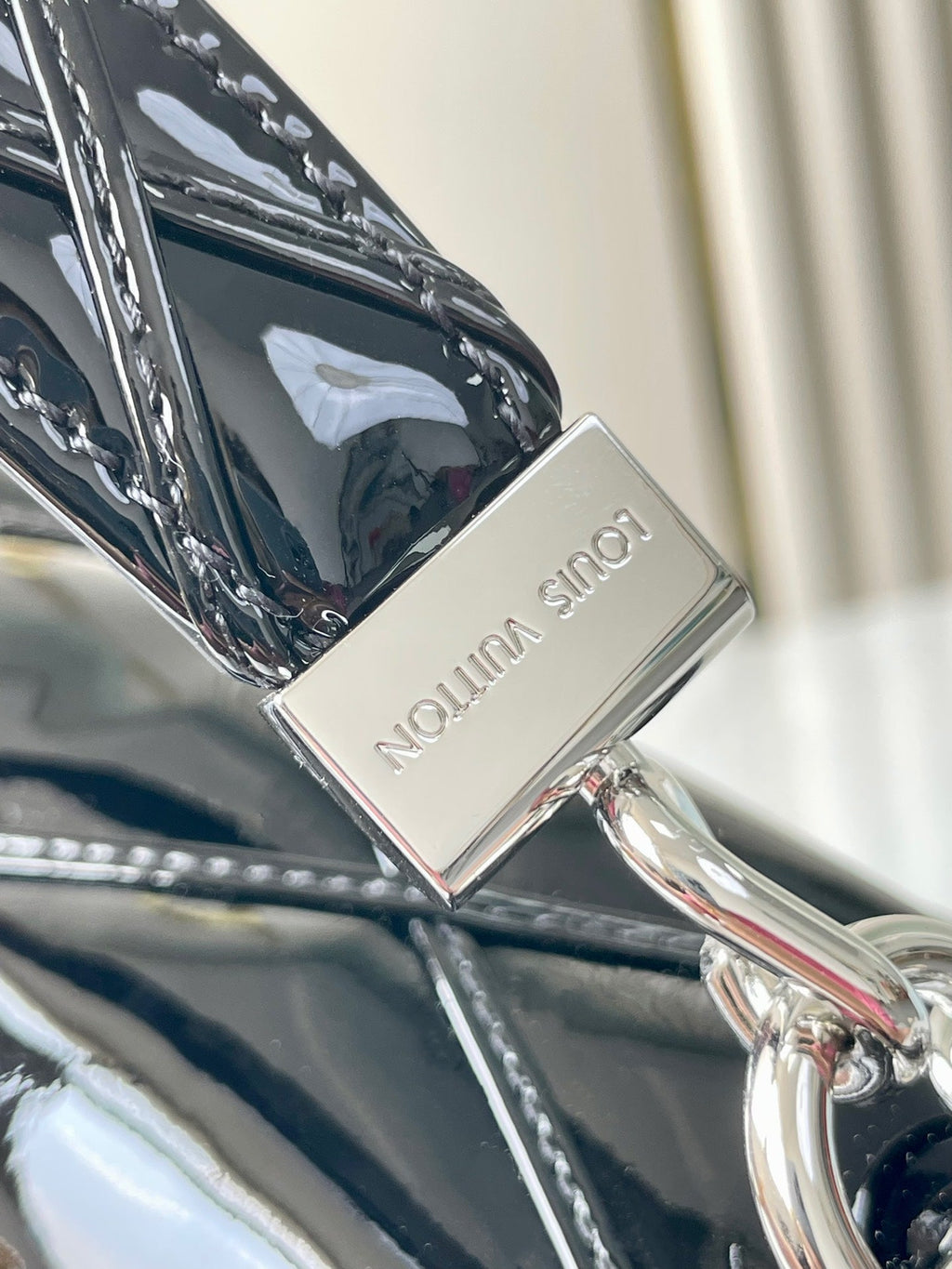 GO-14 MM 23 PO CUIR DE VEAU NOIR BRILLANT QUINCAILLERIE ARGENTÉE