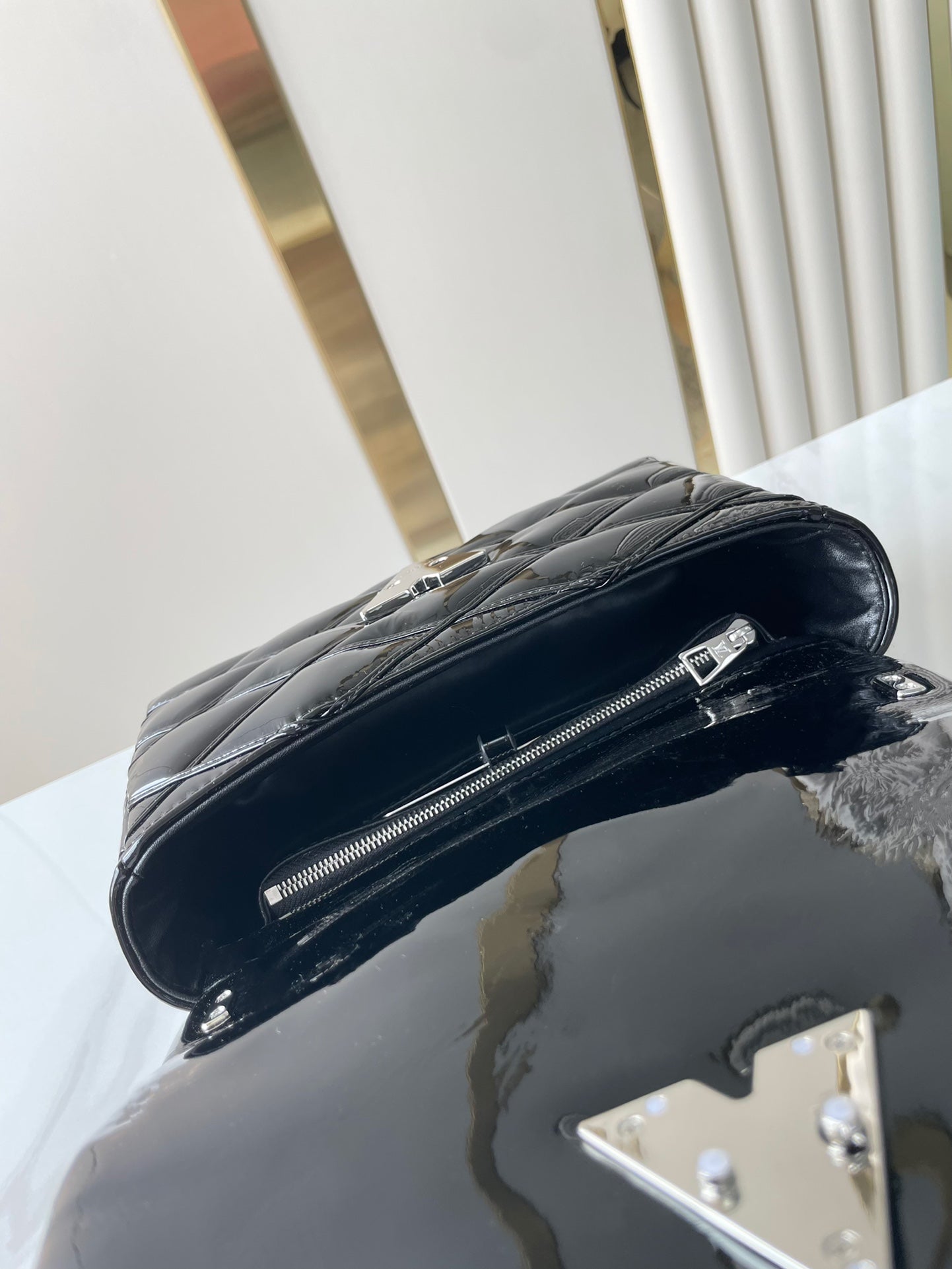 GO-14 MM 23 PO CUIR DE VEAU NOIR BRILLANT QUINCAILLERIE ARGENTÉE