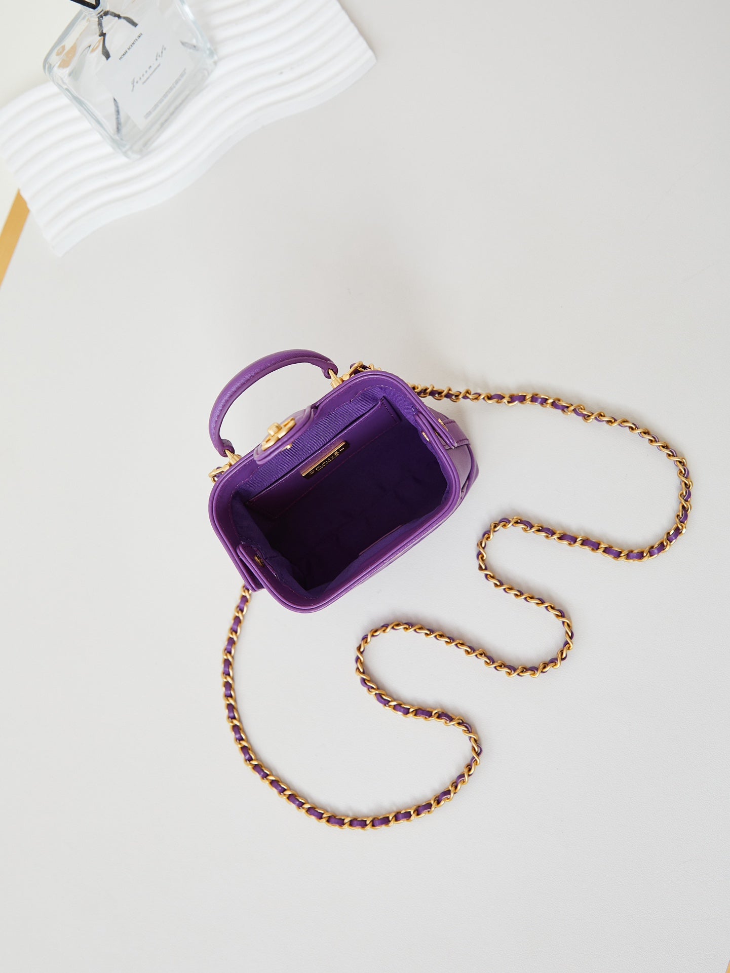 CC 24A MINI TOP HANDLE 13CM PURPLE WAX LEATHER GOLD HARDWARE 238457