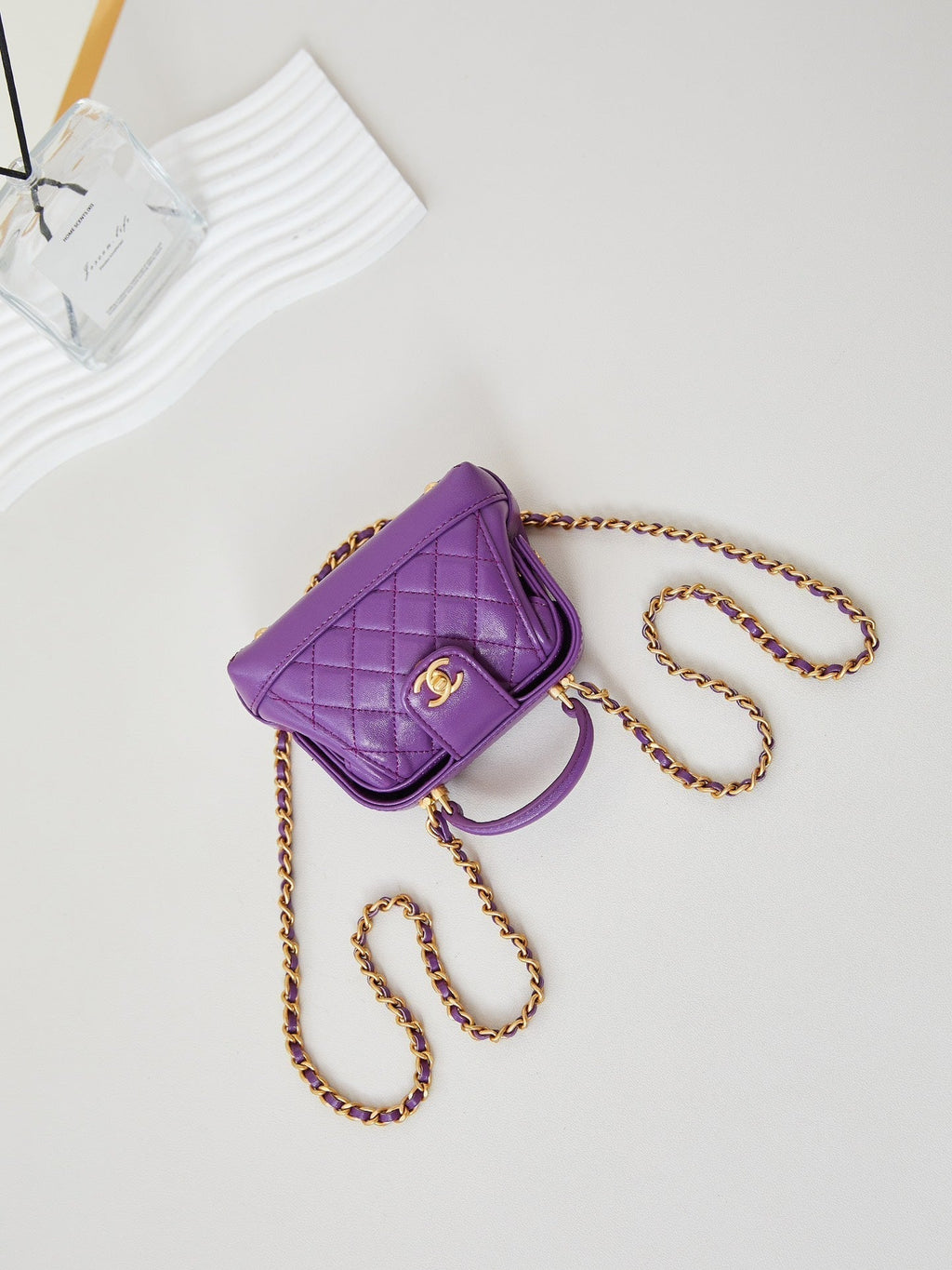 CC 24A MINI TOP HANDLE 13CM PURPLE WAX LEATHER GOLD HARDWARE 238457