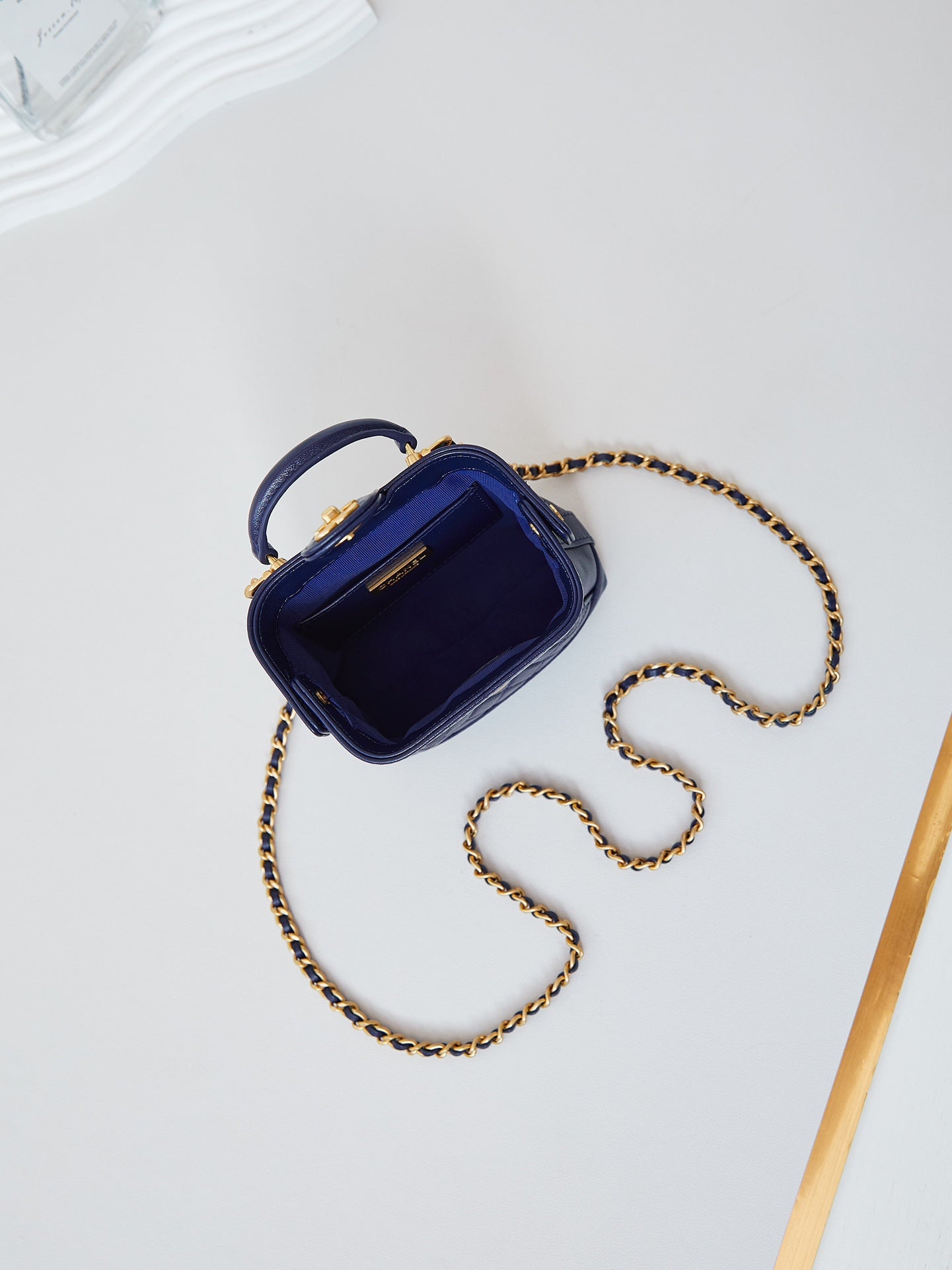 CC 24A MINI TOP HANDLE 13CM NIGHT BLUE WAX LEATHER GOLD HARDWARE 238459