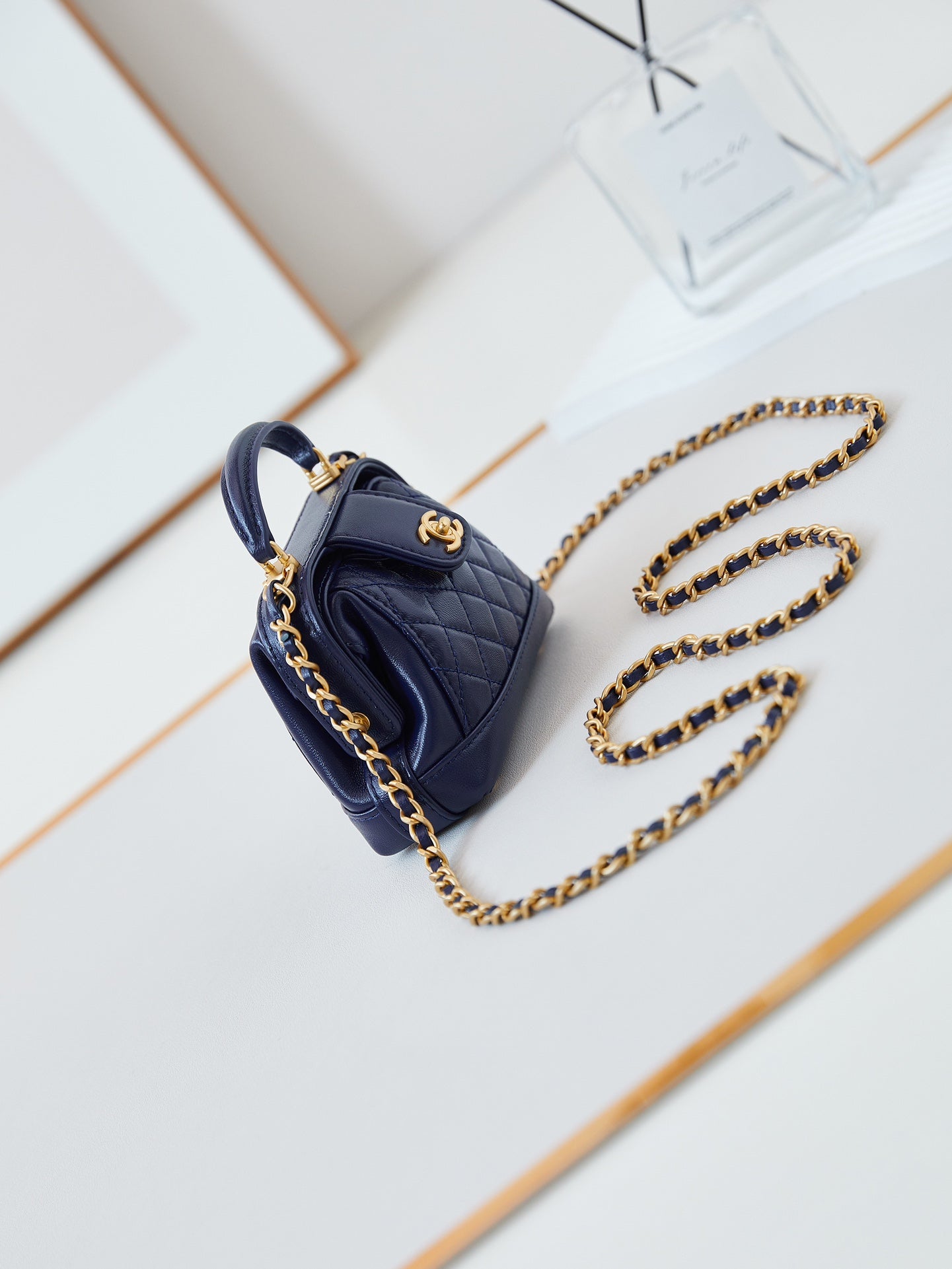 CC 24A MINI TOP HANDLE 13CM NIGHT BLUE WAX LEATHER GOLD HARDWARE 238459