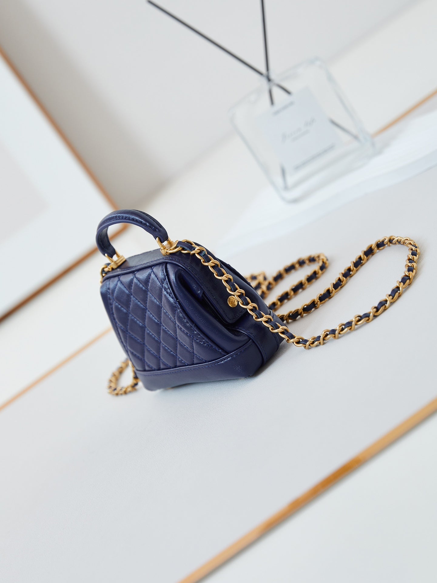 CC 24A MINI TOP HANDLE 13CM NIGHT BLUE WAX LEATHER GOLD HARDWARE 238459