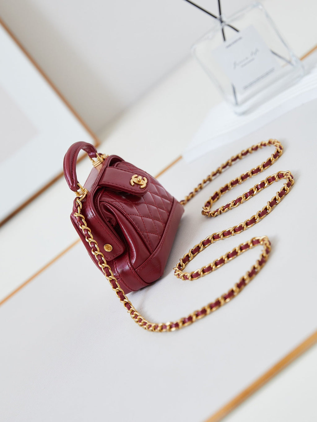 CC 24A MINI TOP HANDLE 13CM RED WAX LEATHER GOLD HARDWARE 238461