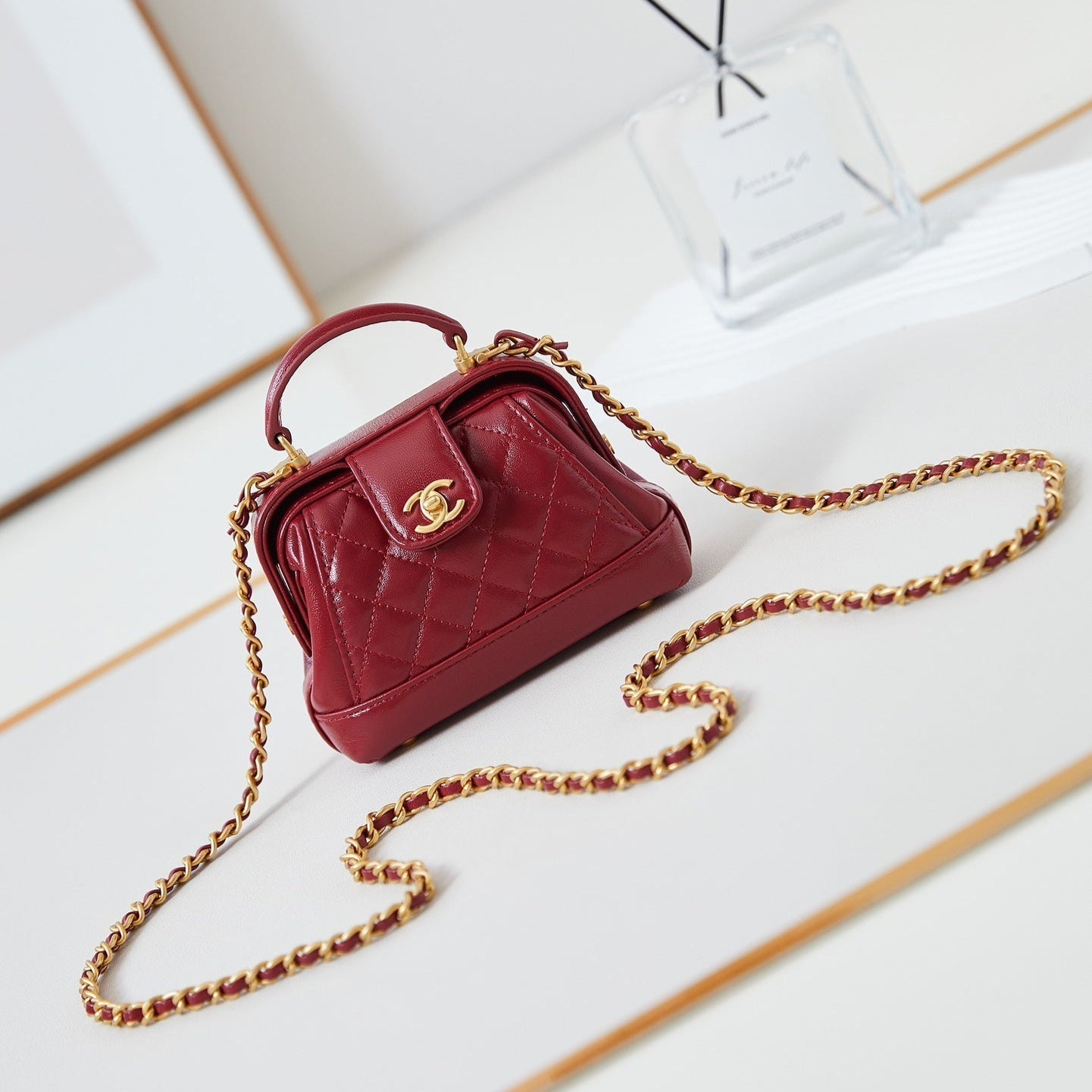 CC 24A MINI TOP HANDLE 13CM RED WAX LEATHER GOLD HARDWARE 238461