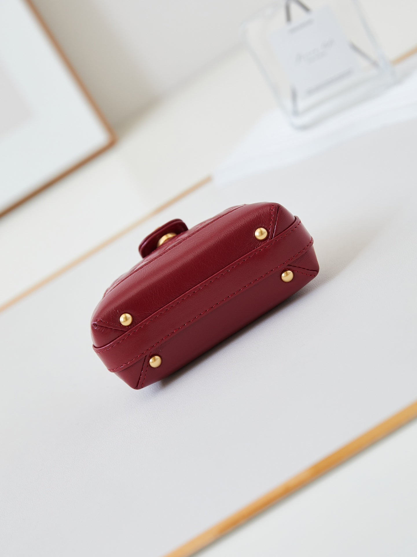 CC 24A MINI TOP HANDLE 13CM RED WAX LEATHER GOLD HARDWARE 238461