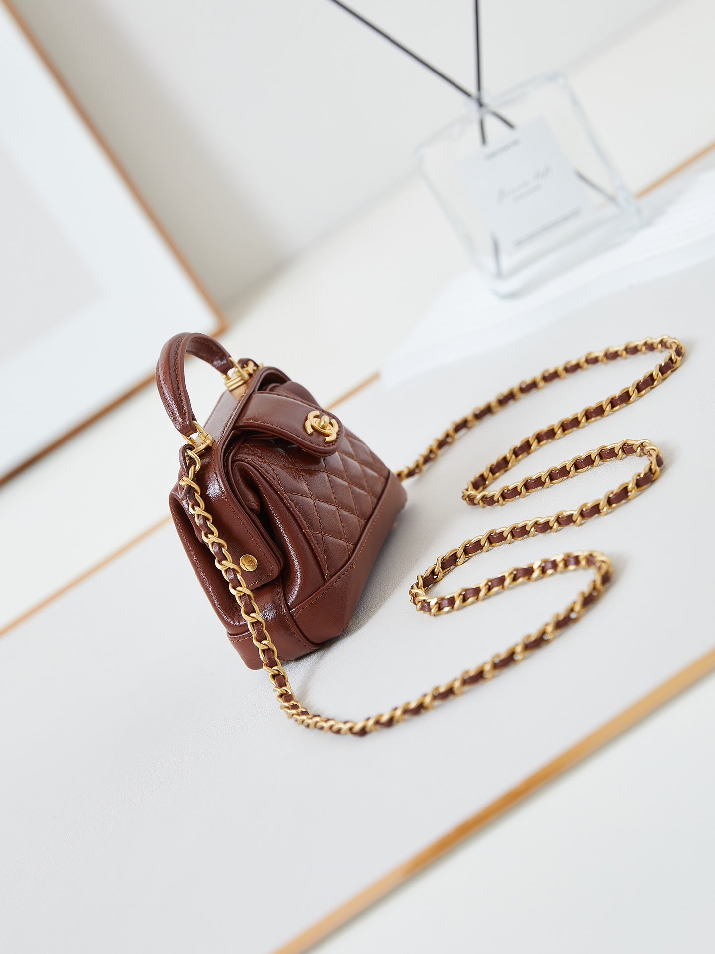 CC 24A MINI TOP HANDLE 13CM BROWN WAX LEATHER GOLD HARDWARE 238463