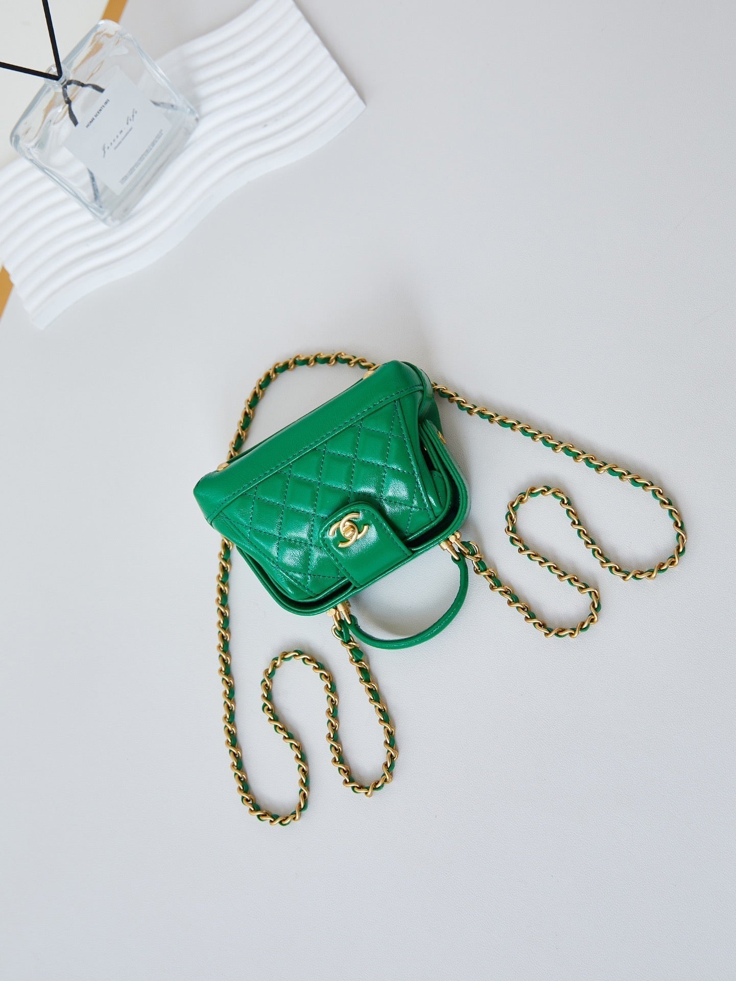 CC 24A MINI TOP HANDLE 13CM GREEN WAX LEATHER GOLD HARDWARE 238465