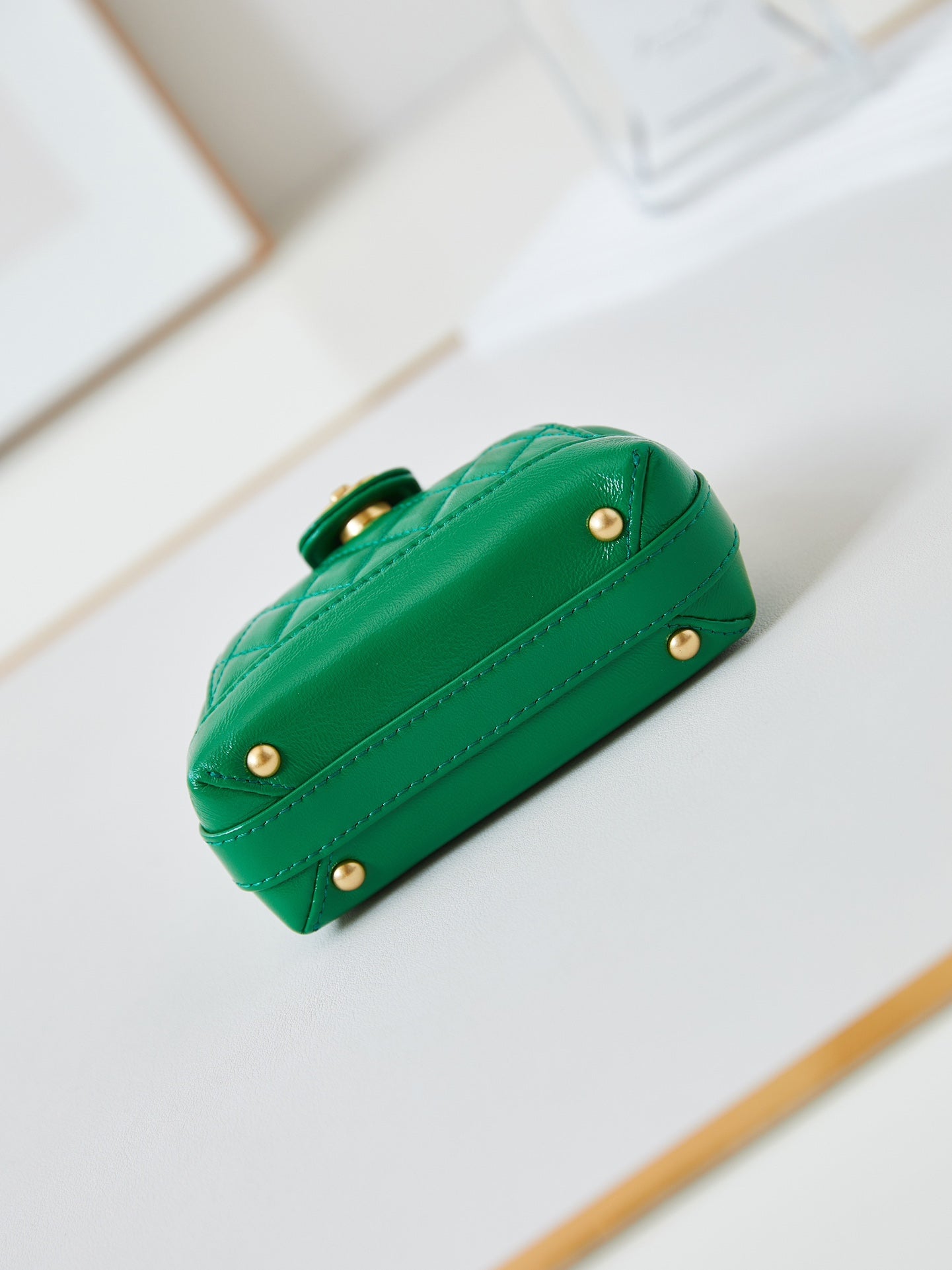 CC 24A MINI TOP HANDLE 13CM GREEN WAX LEATHER GOLD HARDWARE 238465