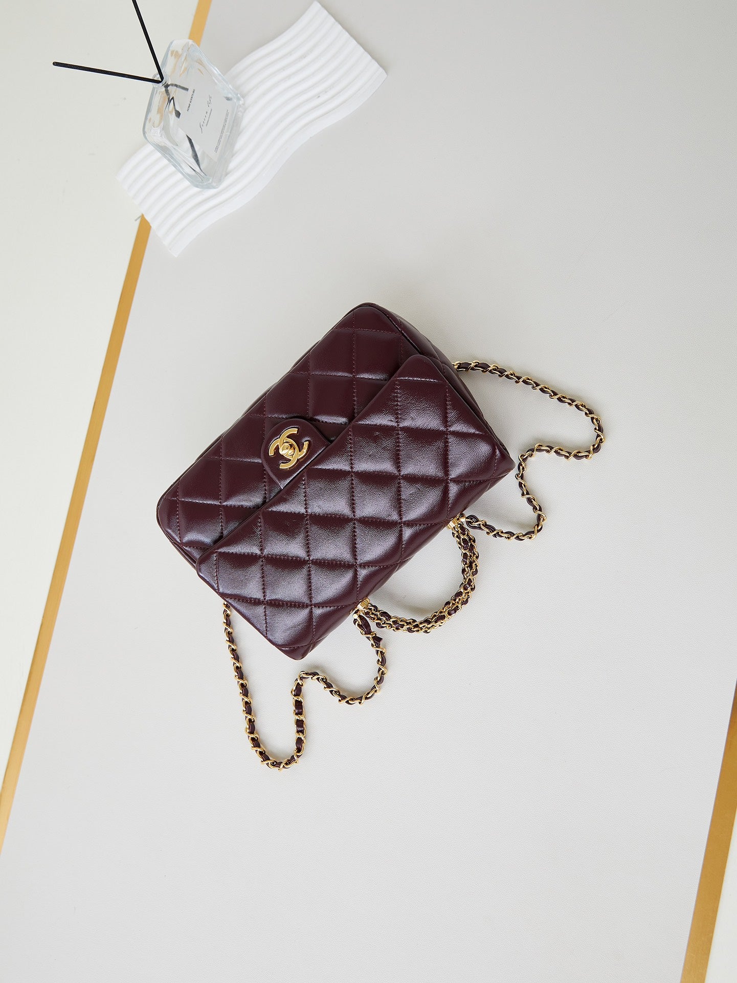 CC FLAP BAG WITH TOP HANDLE 25CM WINE RED SHEEPSKIN GOLD HARDWARE 238481