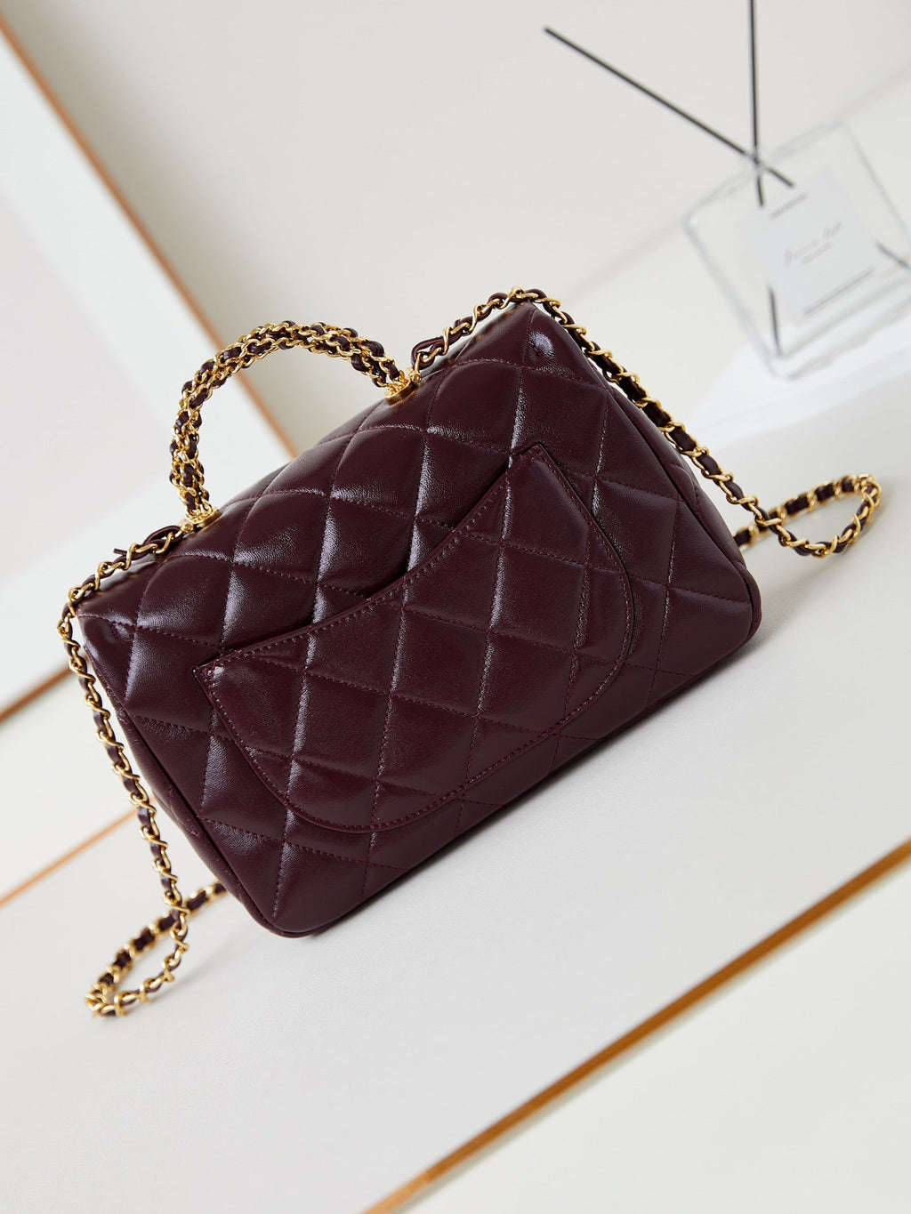 CC FLAP BAG WITH TOP HANDLE 25CM WINE RED SHEEPSKIN GOLD HARDWARE 238481