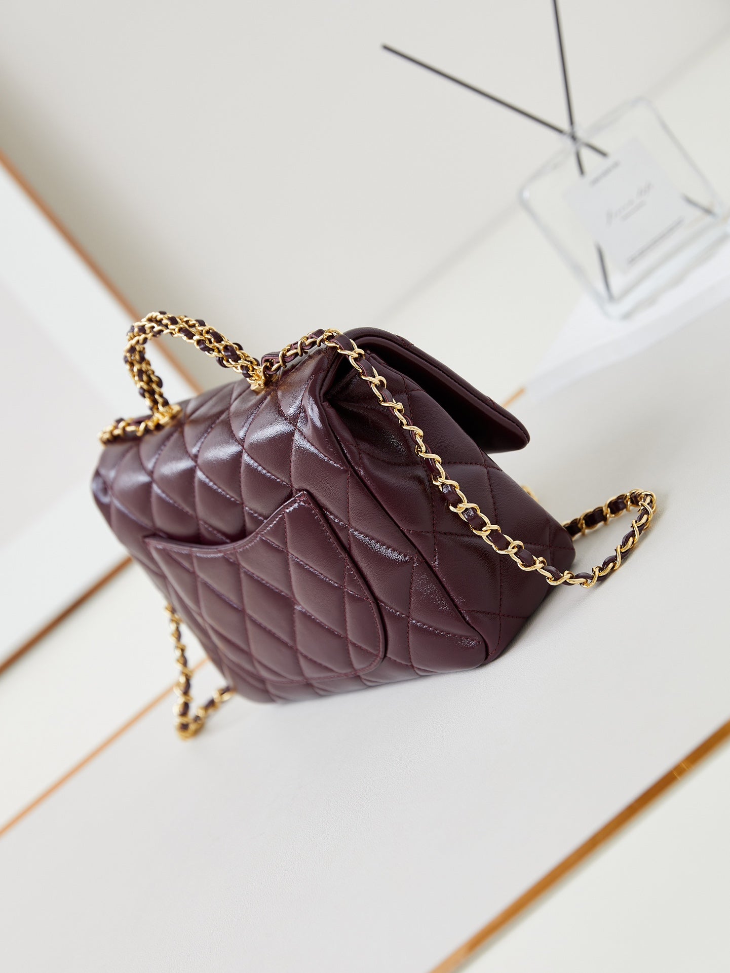 CC FLAP BAG WITH TOP HANDLE 25CM WINE RED SHEEPSKIN GOLD HARDWARE 238481