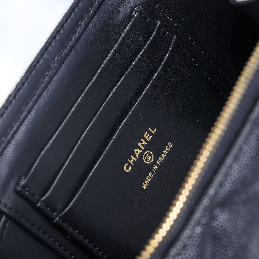 CC 24A VANITY TOP HANDLE 16CM BLACK GRAINED CALFSKIN GOLD HARDWARE