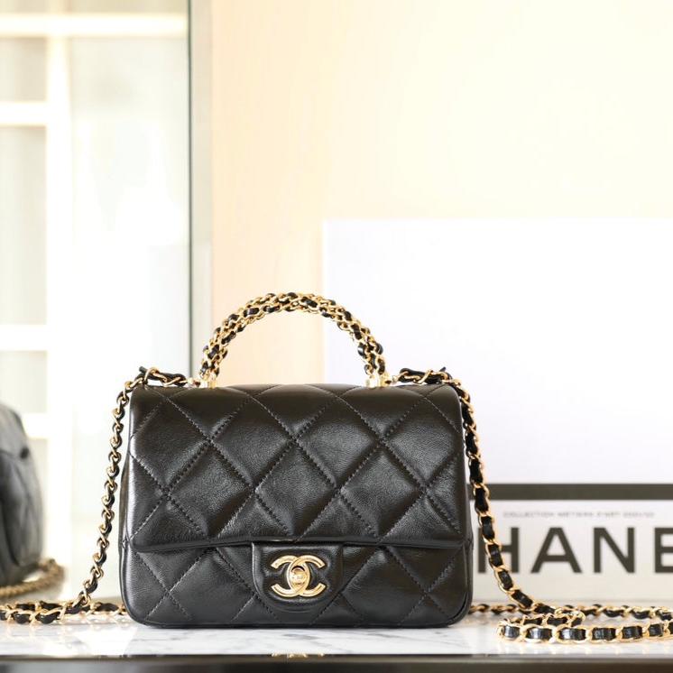 24B MINI SAC À RABAT AVEC POIGNÉE SUPÉRIEURE 19 CM CUIR D'AGNEAU NOIR