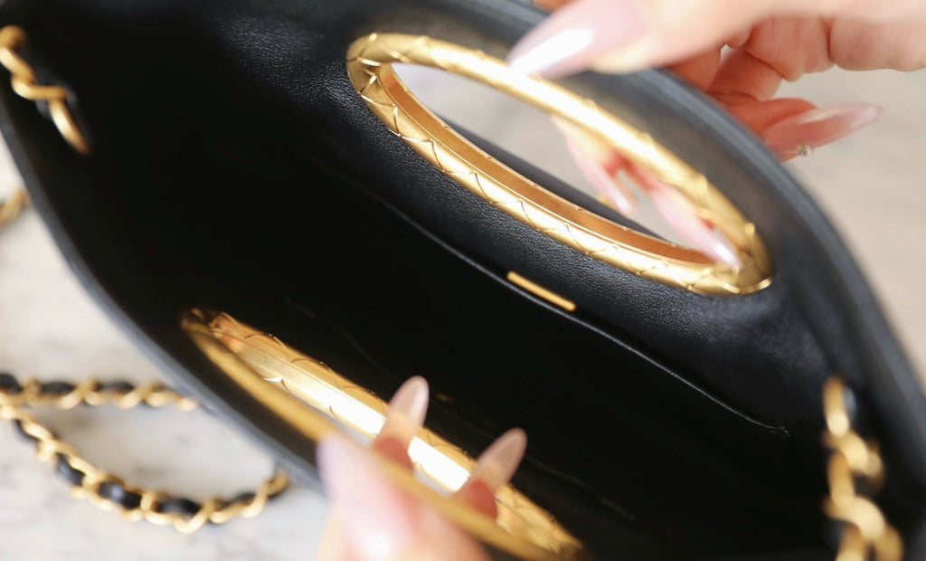CC 24B CLUTH 25CM BLACK LAMBSKIN