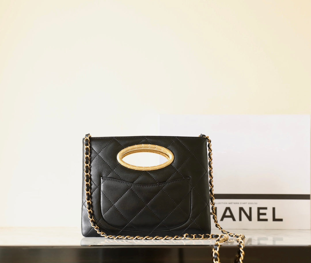 CC 24B CLUTH 25CM BLACK LAMBSKIN