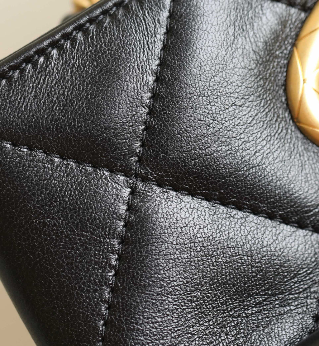 CC 24B CLUTH 25CM BLACK LAMBSKIN