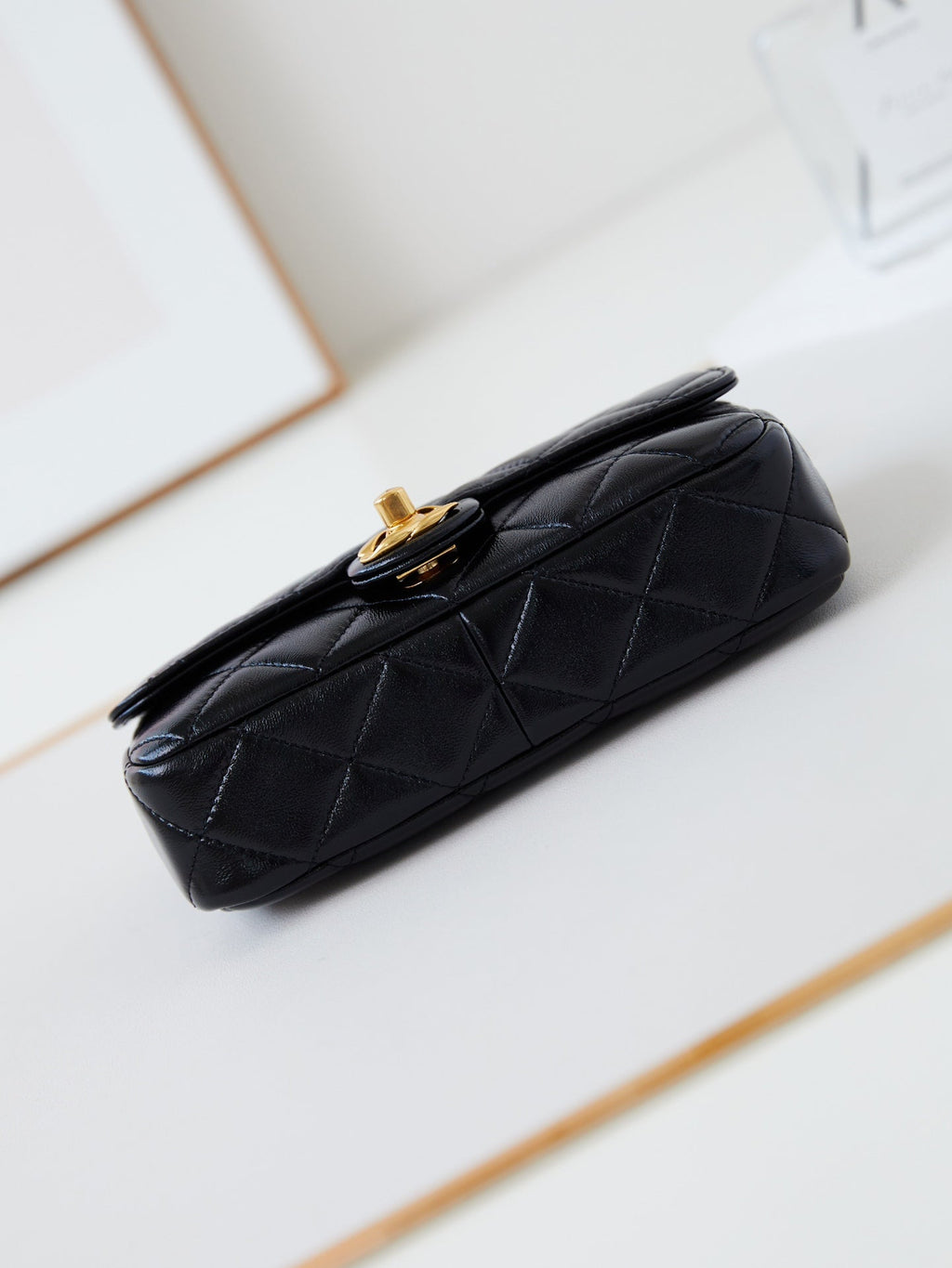 CC 24B MINI FLAP BAG 20CM BLACK LAMBSKIN GOLD HARDWARE