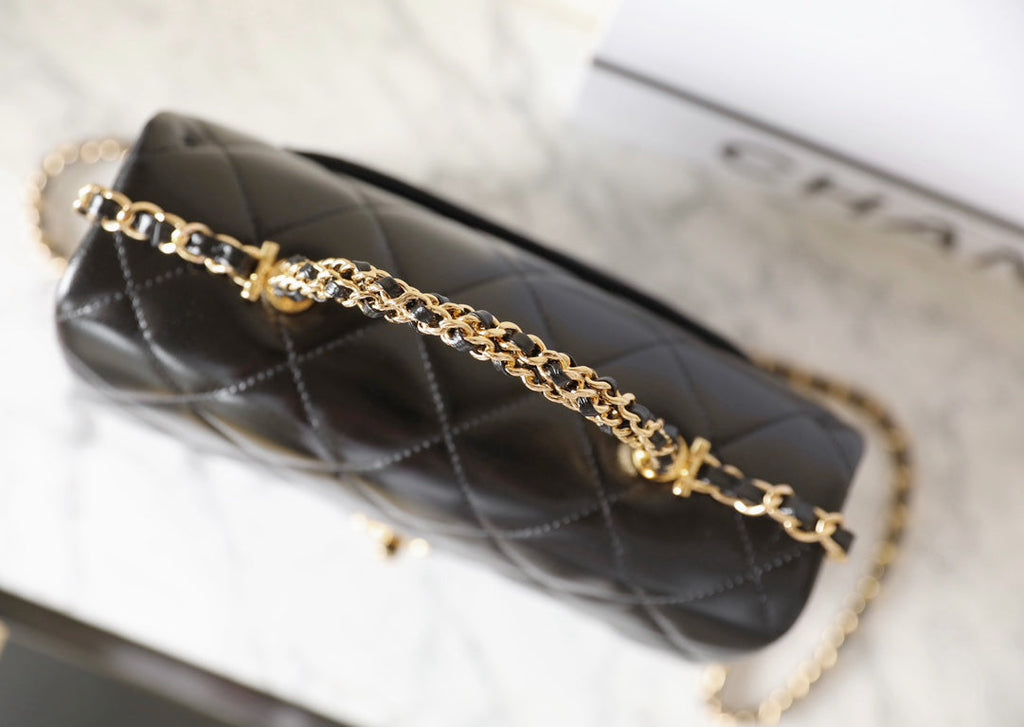 24B SMALL FLAP BAG WITH TOP HANDLE 25CM BLACK LAMBSKIN