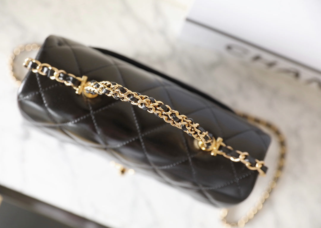 24B SMALL FLAP BAG WITH TOP HANDLE 25CM BLACK LAMBSKIN