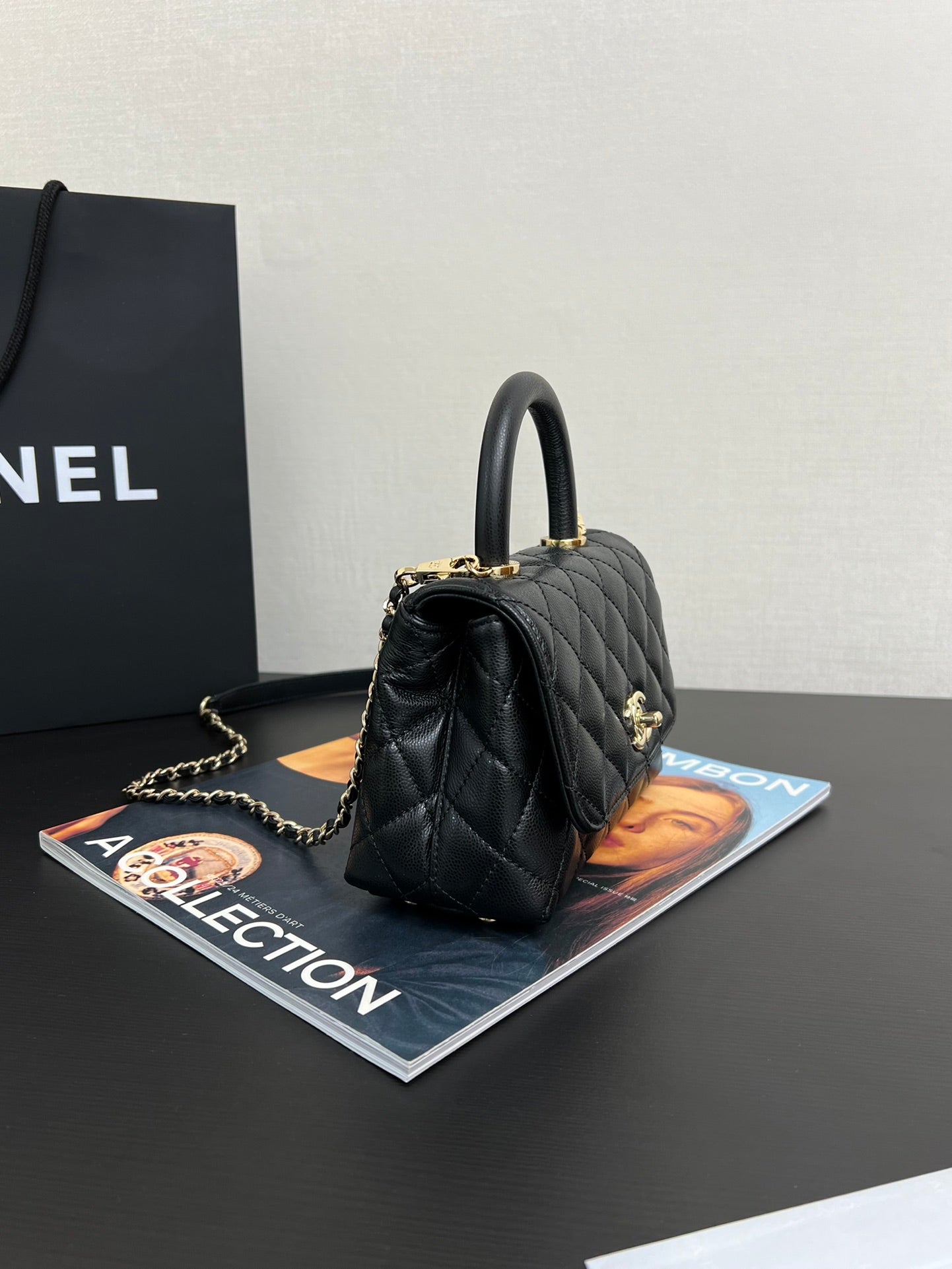 COCO HANDLE FLAP BAG 19CM BLACK GRAINED CALFSKIN GOLD HARDWARE