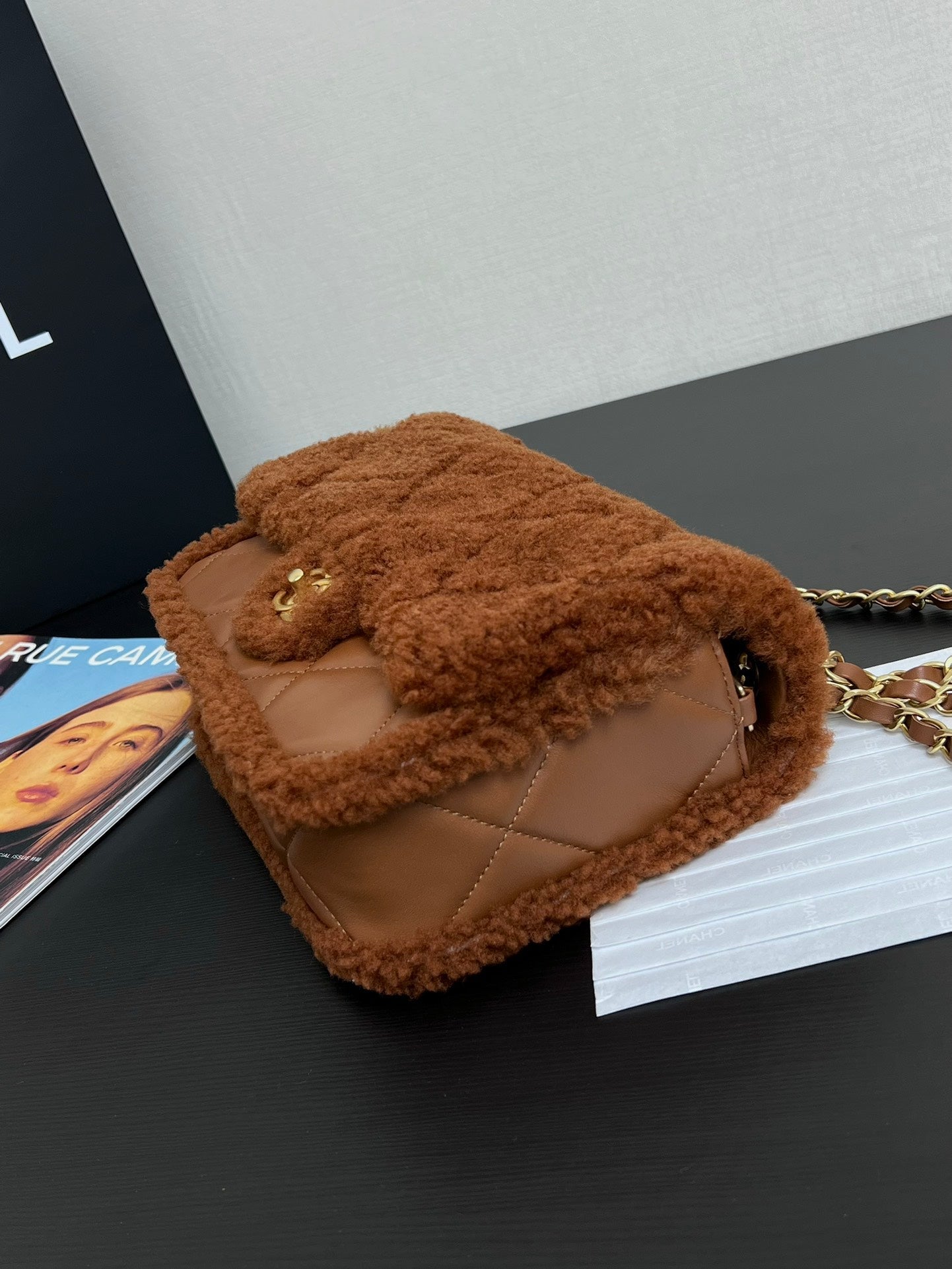 FLAP BAG SMALL 23CM BROWN SHERLING LAMBSKIN GOLD HARDWARE