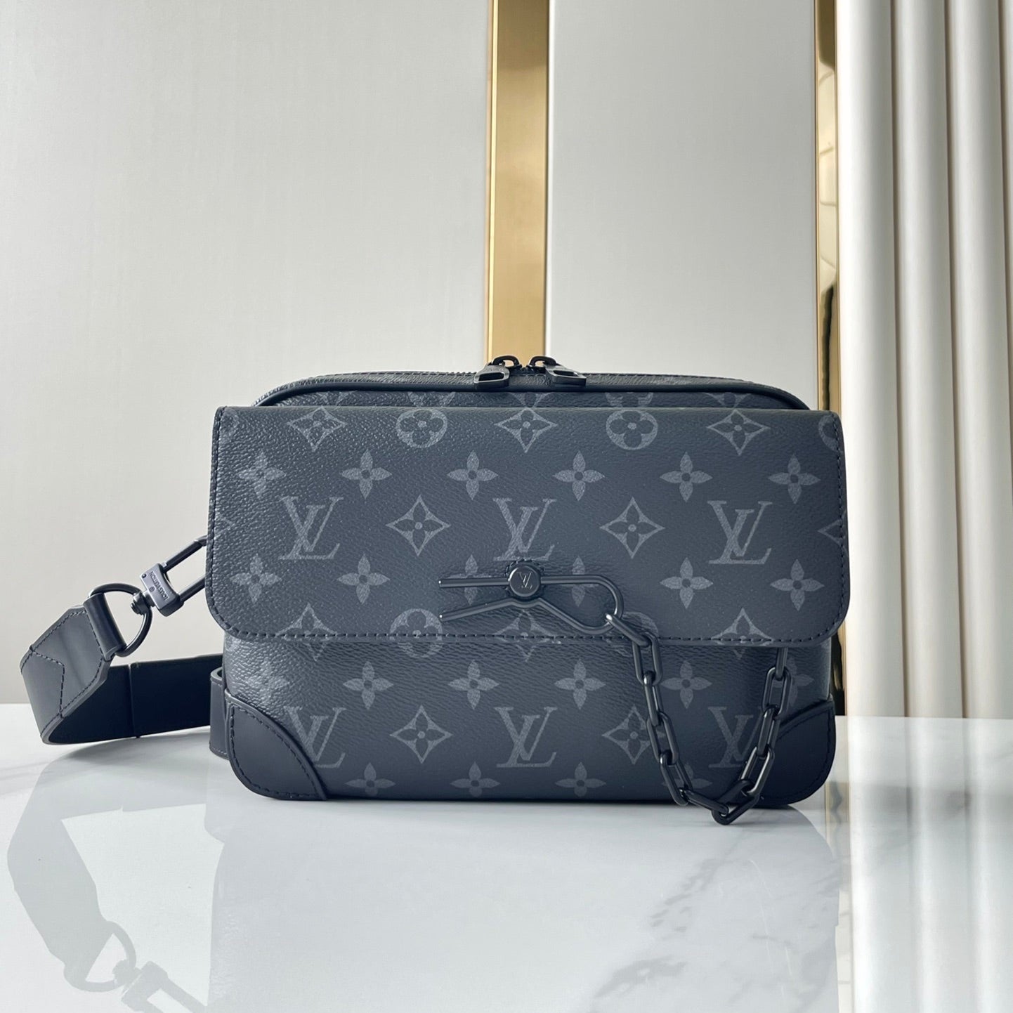 STEAMER 24 EN TOILE ECLIPSE MONOGRAMME NOIRE