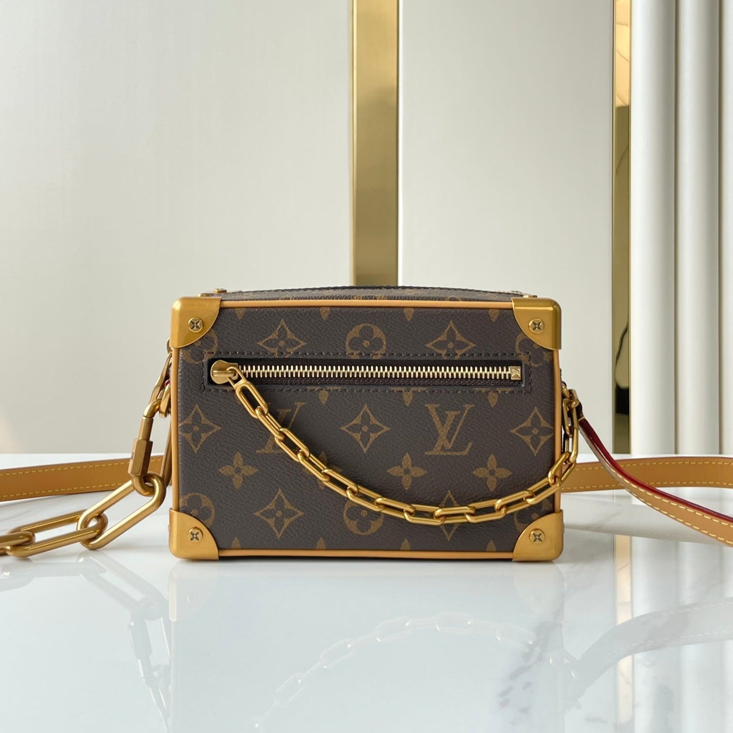 MINI COFFRE SOUPLE 18 PO EN TOILE MONOGRAMME MARRON QUINCAILLERIE DORÉ