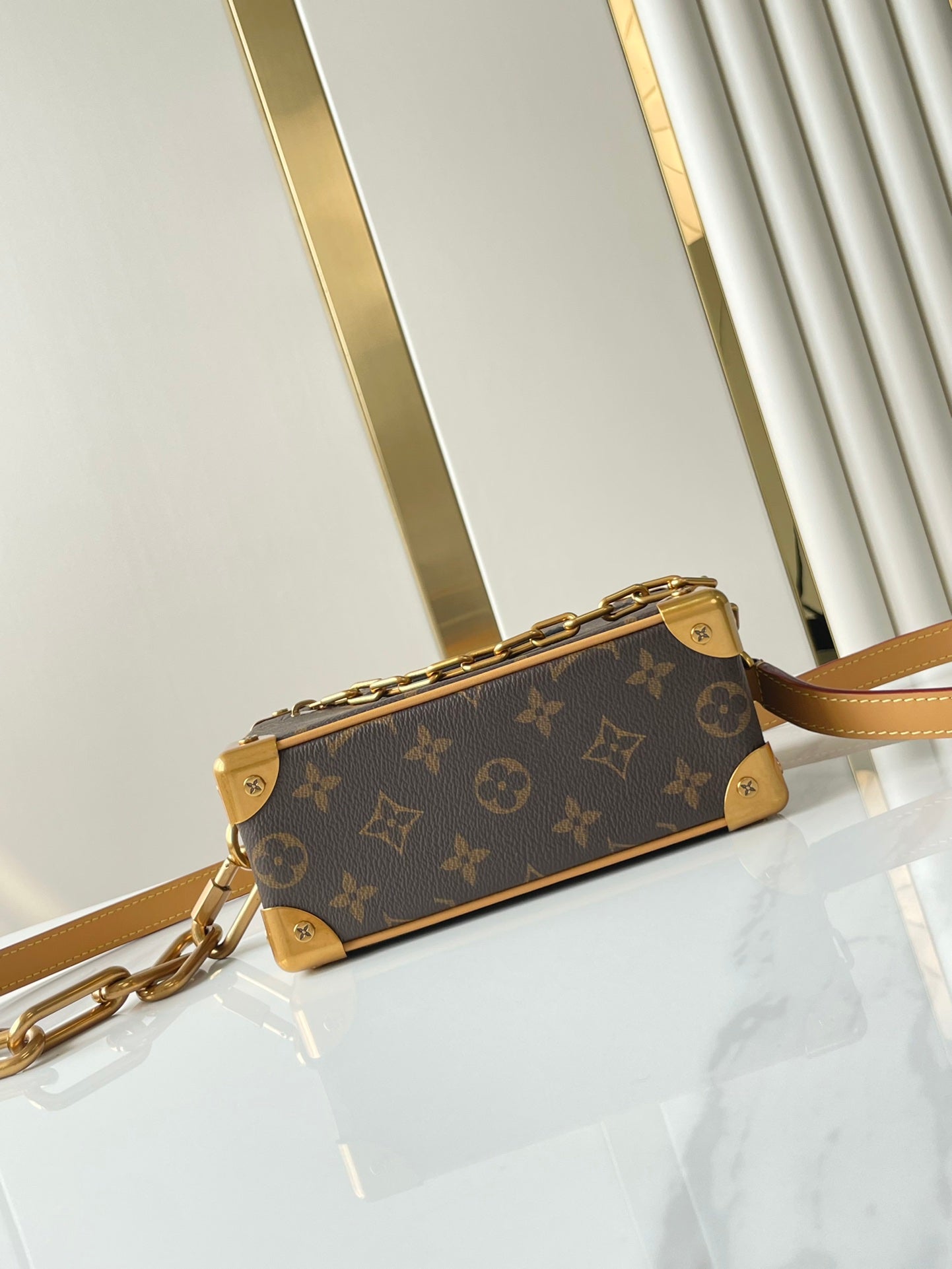 MINI COFFRE SOUPLE 18 PO EN TOILE MONOGRAMME MARRON QUINCAILLERIE DORÉ
