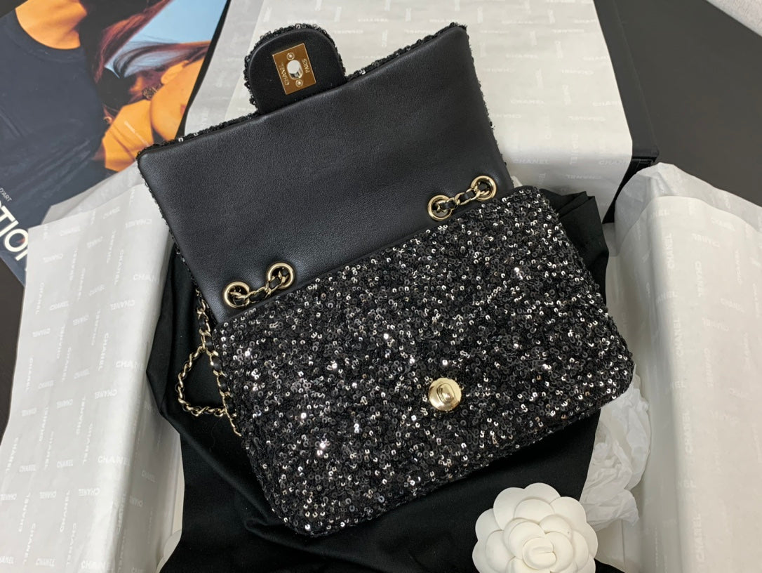 25C FLAP BAG 20CM BLACK POLKA DOT SILVER SEQUIN CALFSKIN