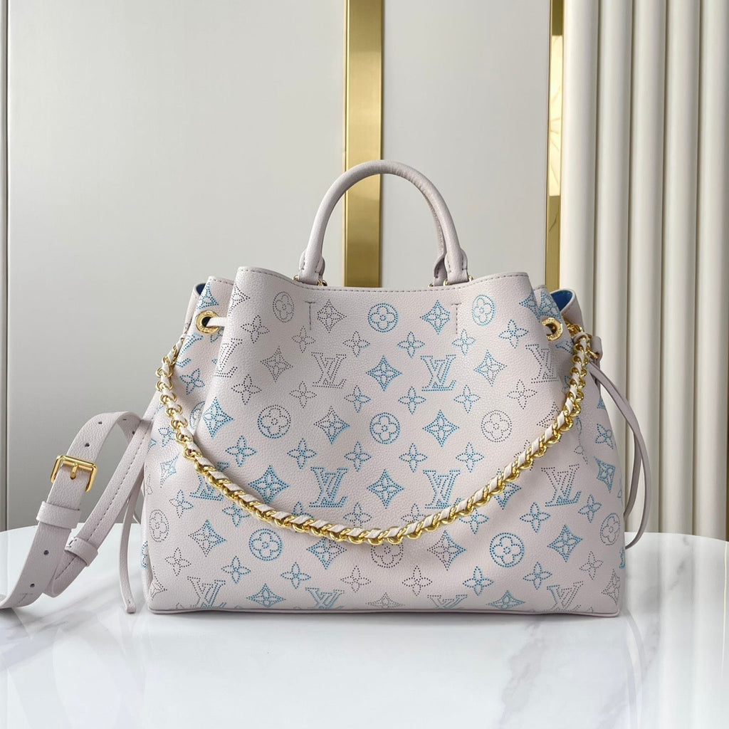 Sac cabas Bella 32 en cuir de veau perforé Blume, accessoires dorés